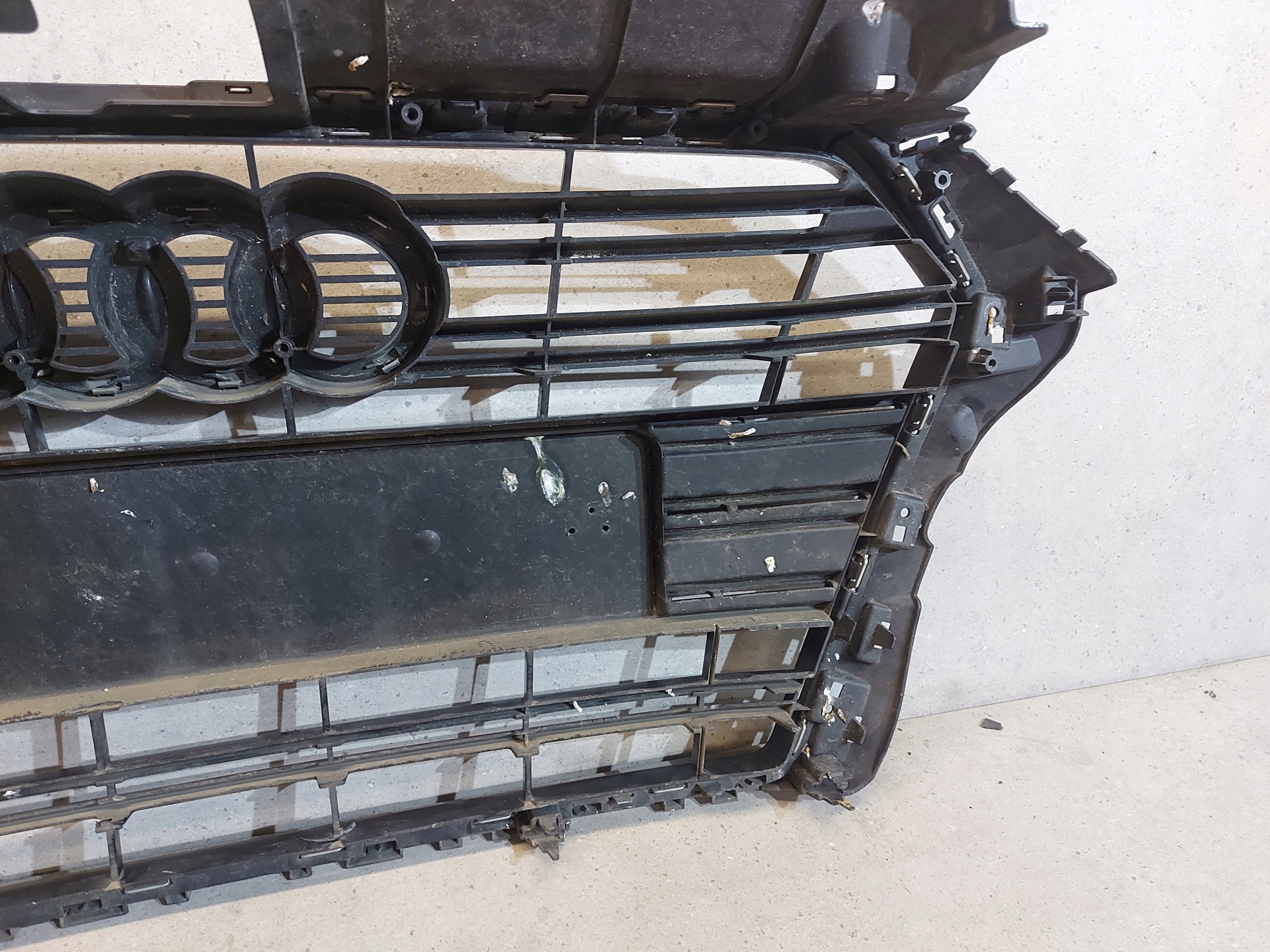 Kühlergrill Audi A3 8V FRONTGRILL 8V3853651AA Kühlergitter