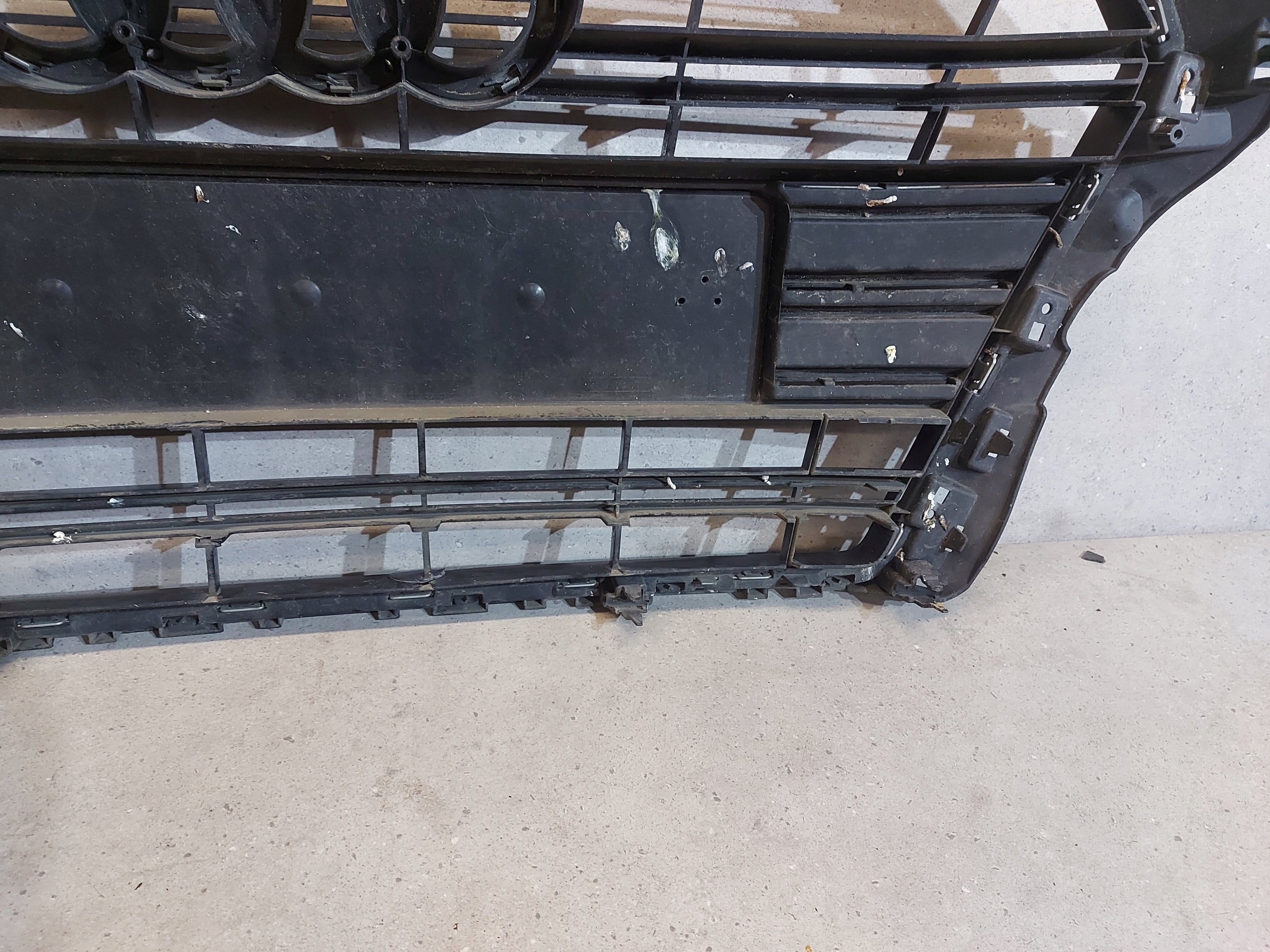 Kühlergrill Audi A3 8V FRONTGRILL 8V3853651AA Kühlergitter