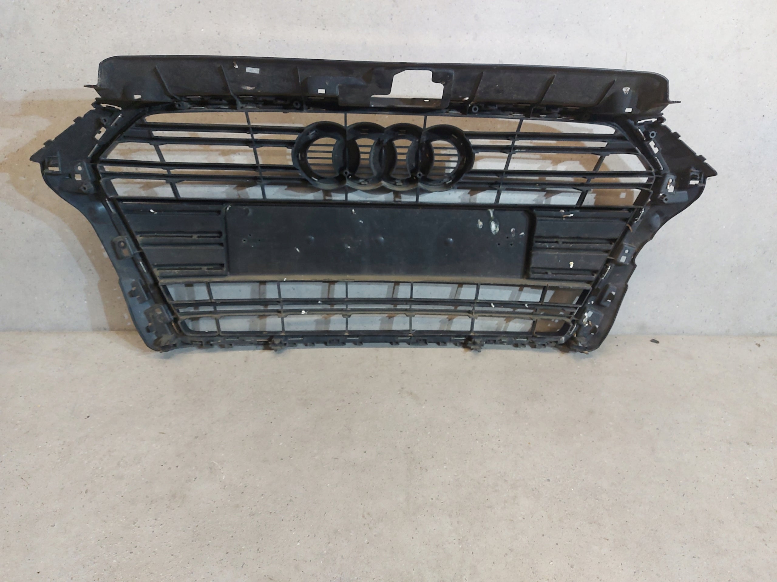 Kühlergrill Audi A3 8V FRONTGRILL 8V3853651AA Kühlergitter