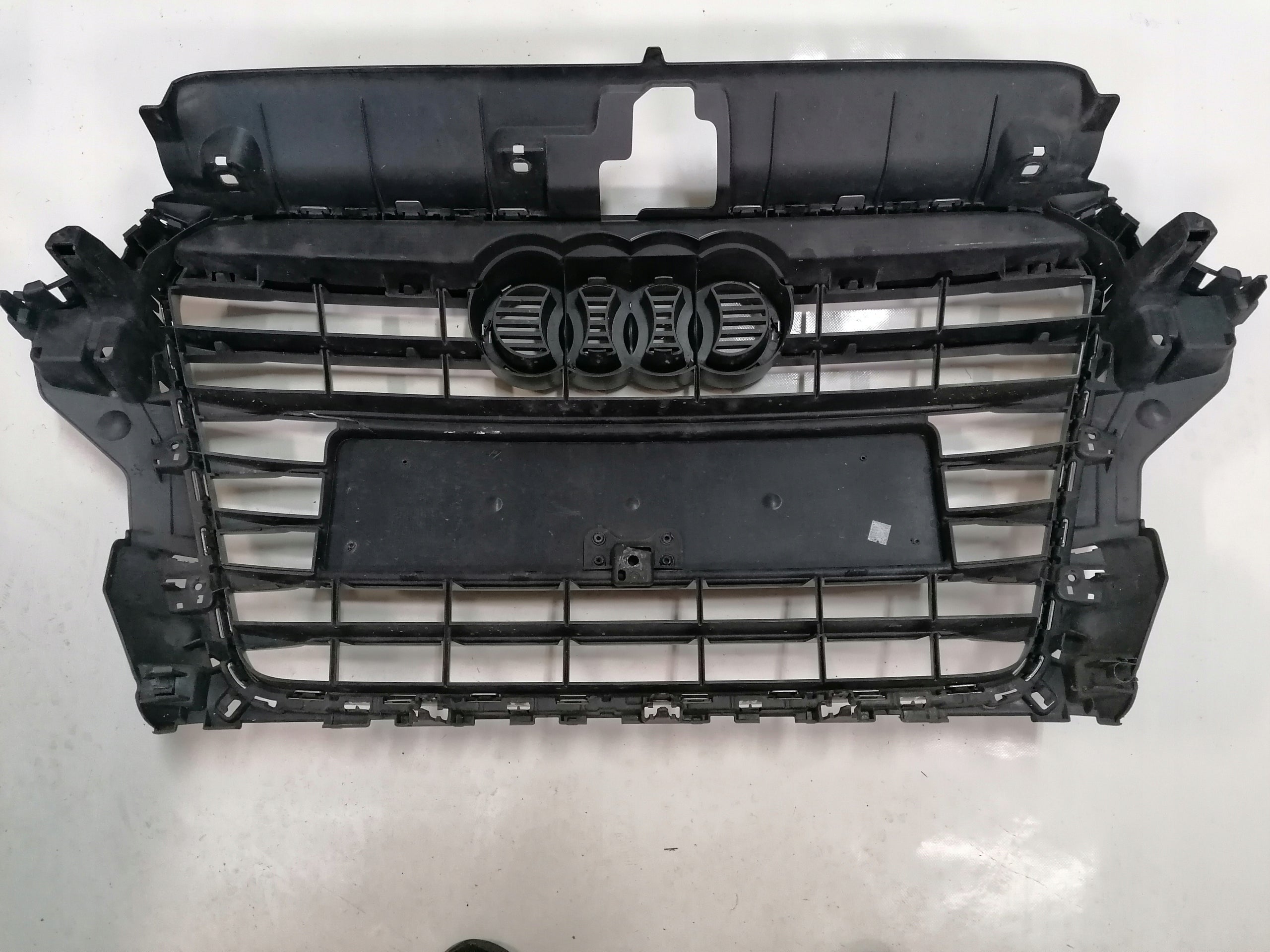 Kühlergrill Audi A3 8V FRONTGRILL 8V3853651 Kühlergitter