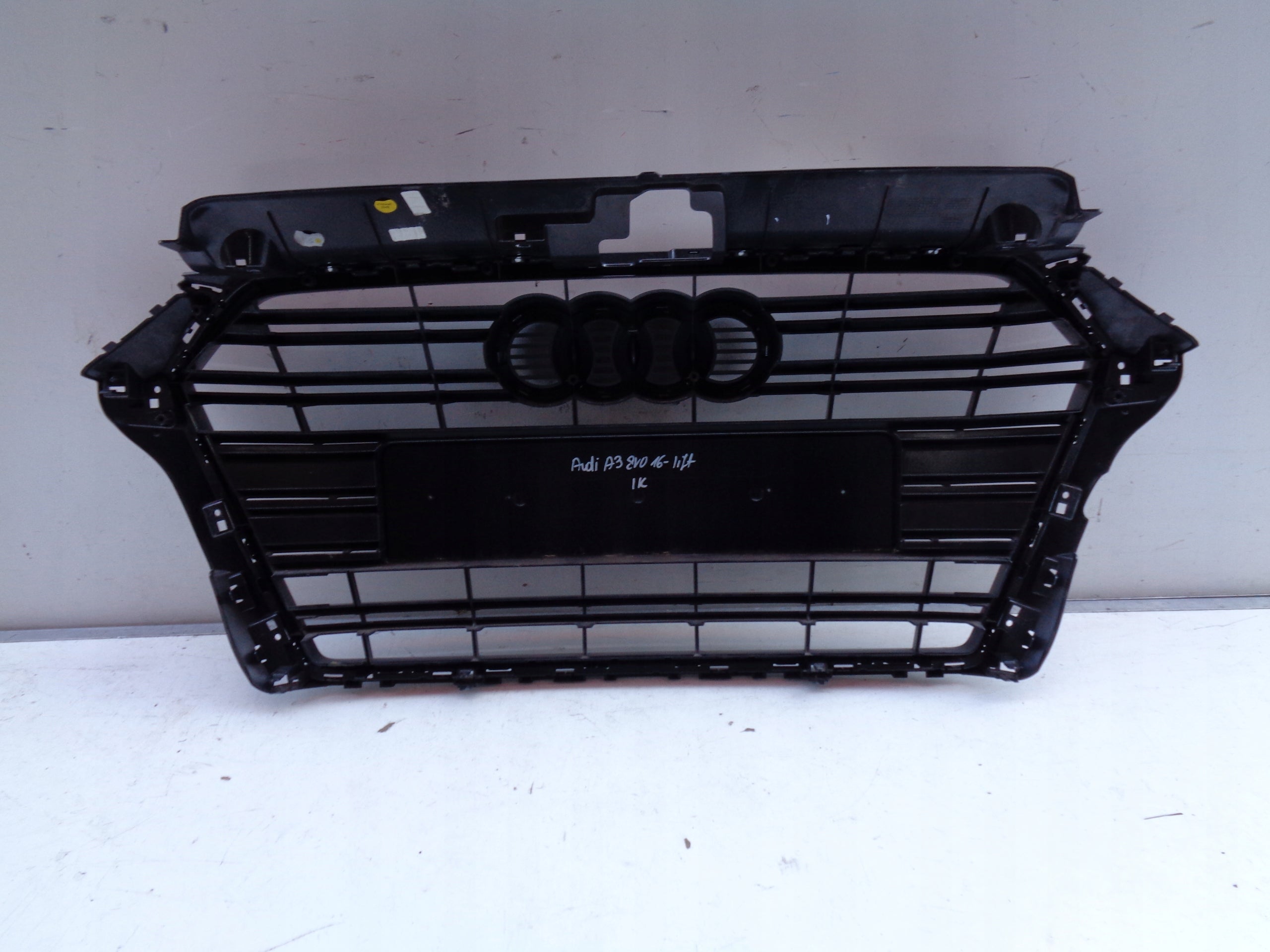 Kühlergrill Audi A3 8V 8V0 FRONTGRILL 8V3853651AA Kühlergitter