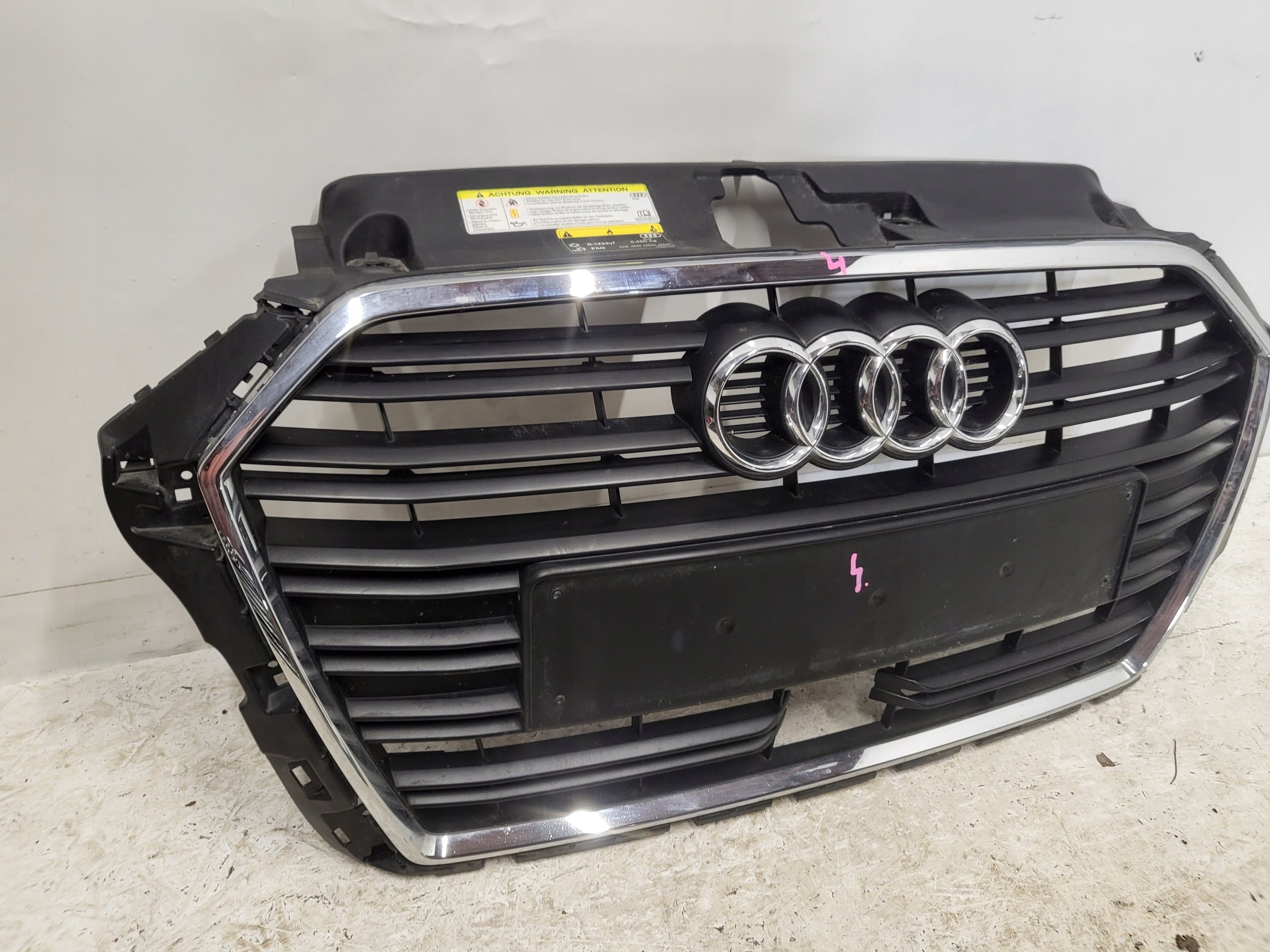 Kühlergrill Audi A3 8V FRONTGRILL 8V3853651AB Kühlergitter