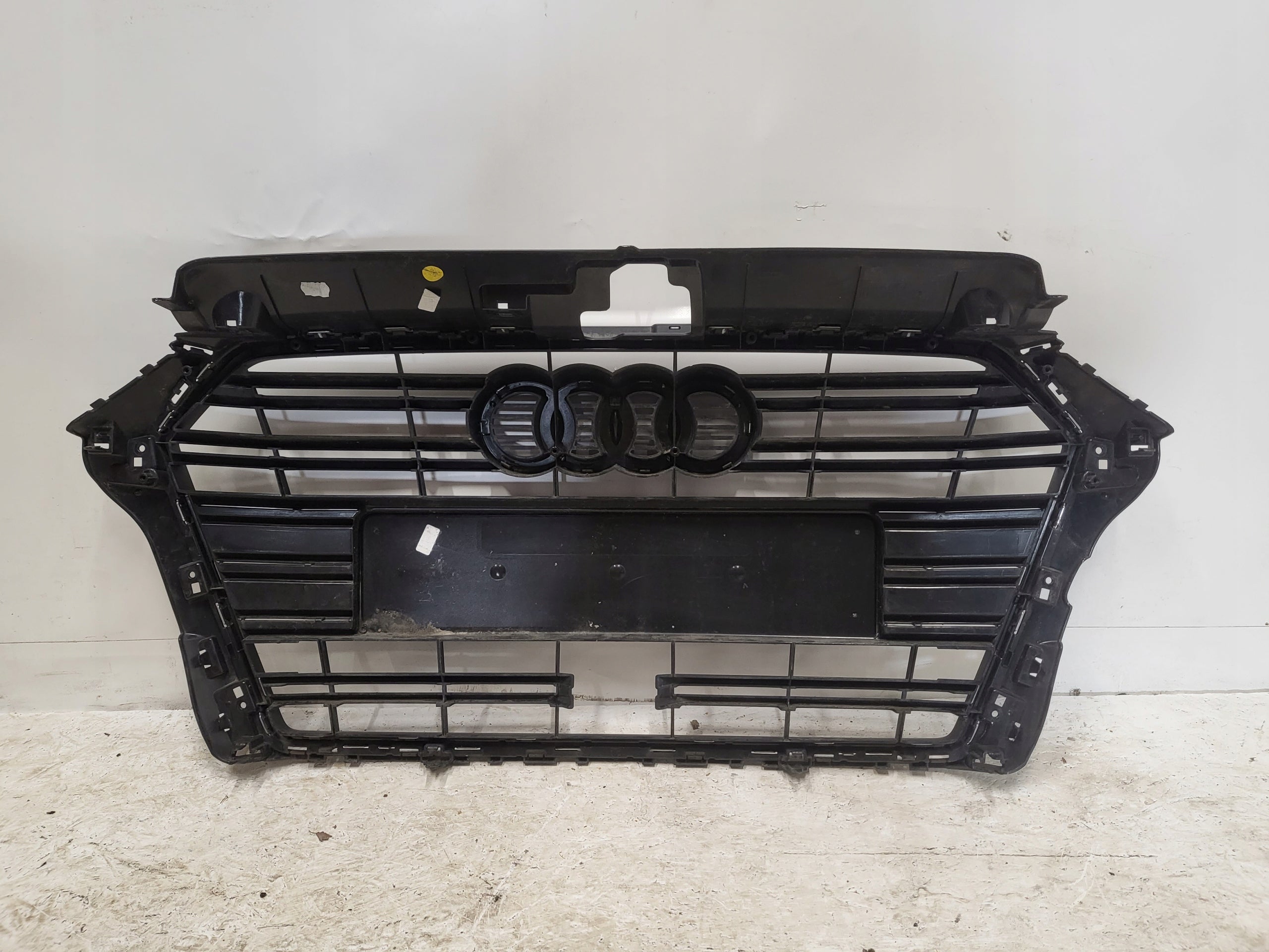 Kühlergrill Audi A3 8V FRONTGRILL 8V3853651AB Kühlergitter