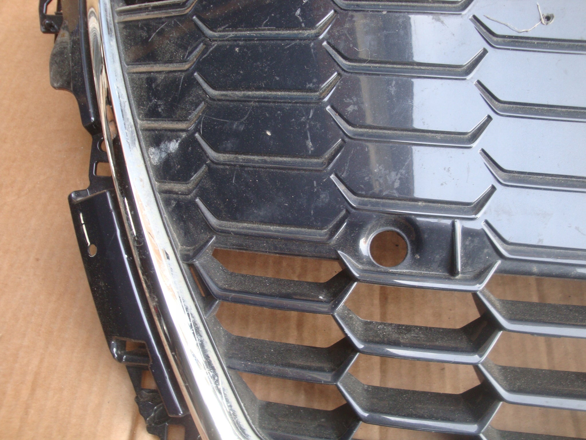 Kühlergrill Audi A3 8Y FRONTGRILL 8Y0853651AT Kühlergitter