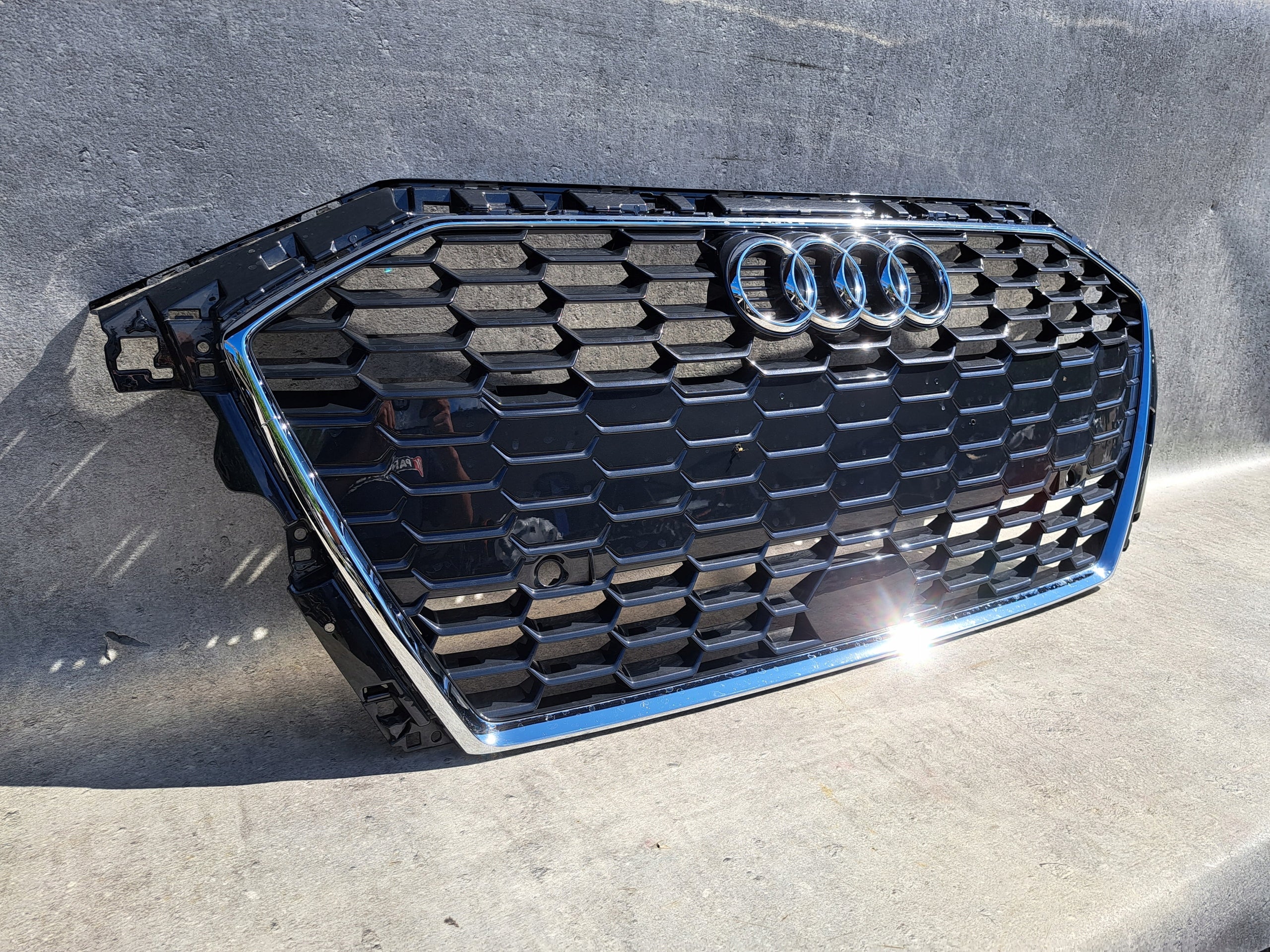 Kühlergrill Audi A3 8Y FRONTGRILL 8Y0853651AU Kühlergitter