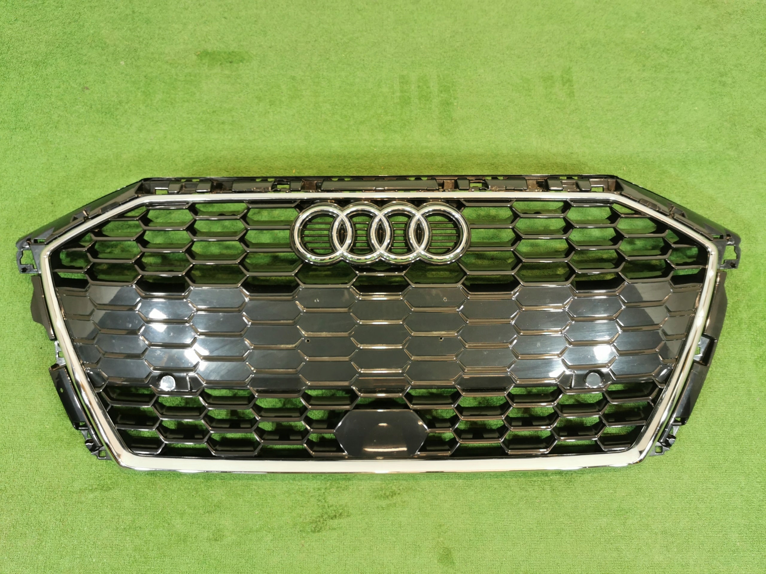 Kühlergrill Audi A3 8Y0 FRONTGRILL 8Y0853651A Kühlergitter