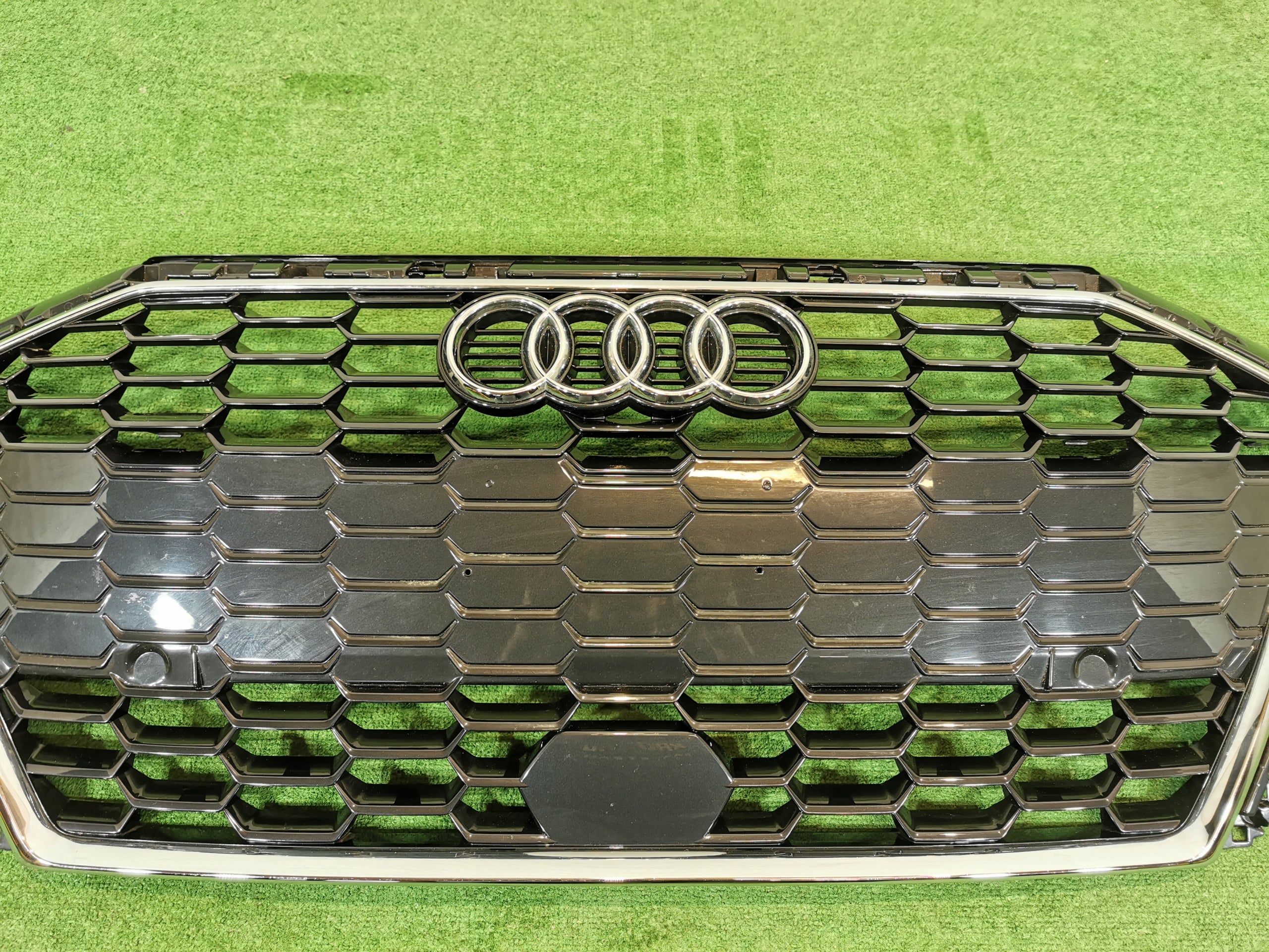 Kühlergrill Audi A3 8Y0 FRONTGRILL 8Y0853651A Kühlergitter