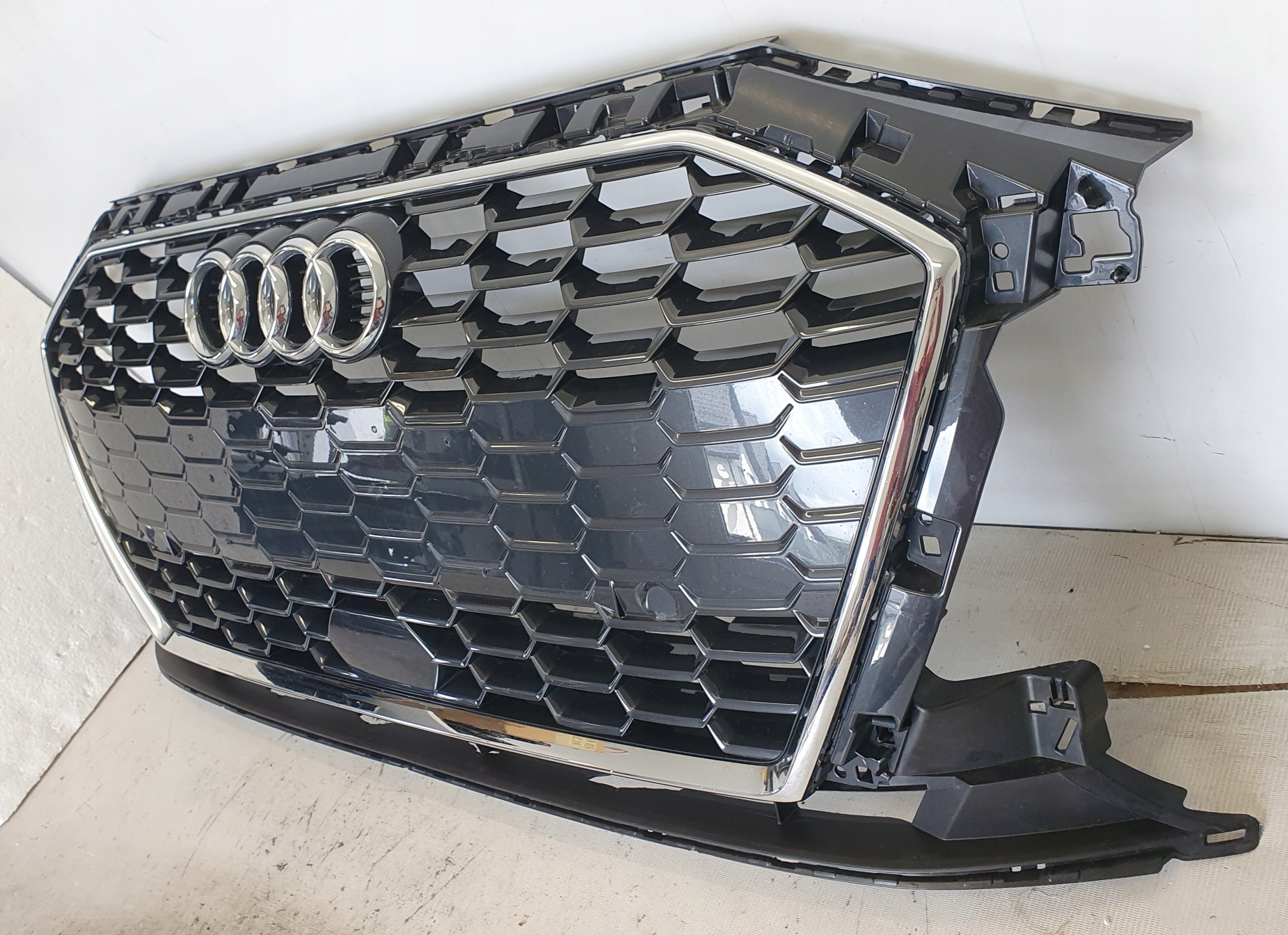 Kühlergrill Audi A3 8Y FRONTGRILL 8Y0853651Ag Kühlergitter