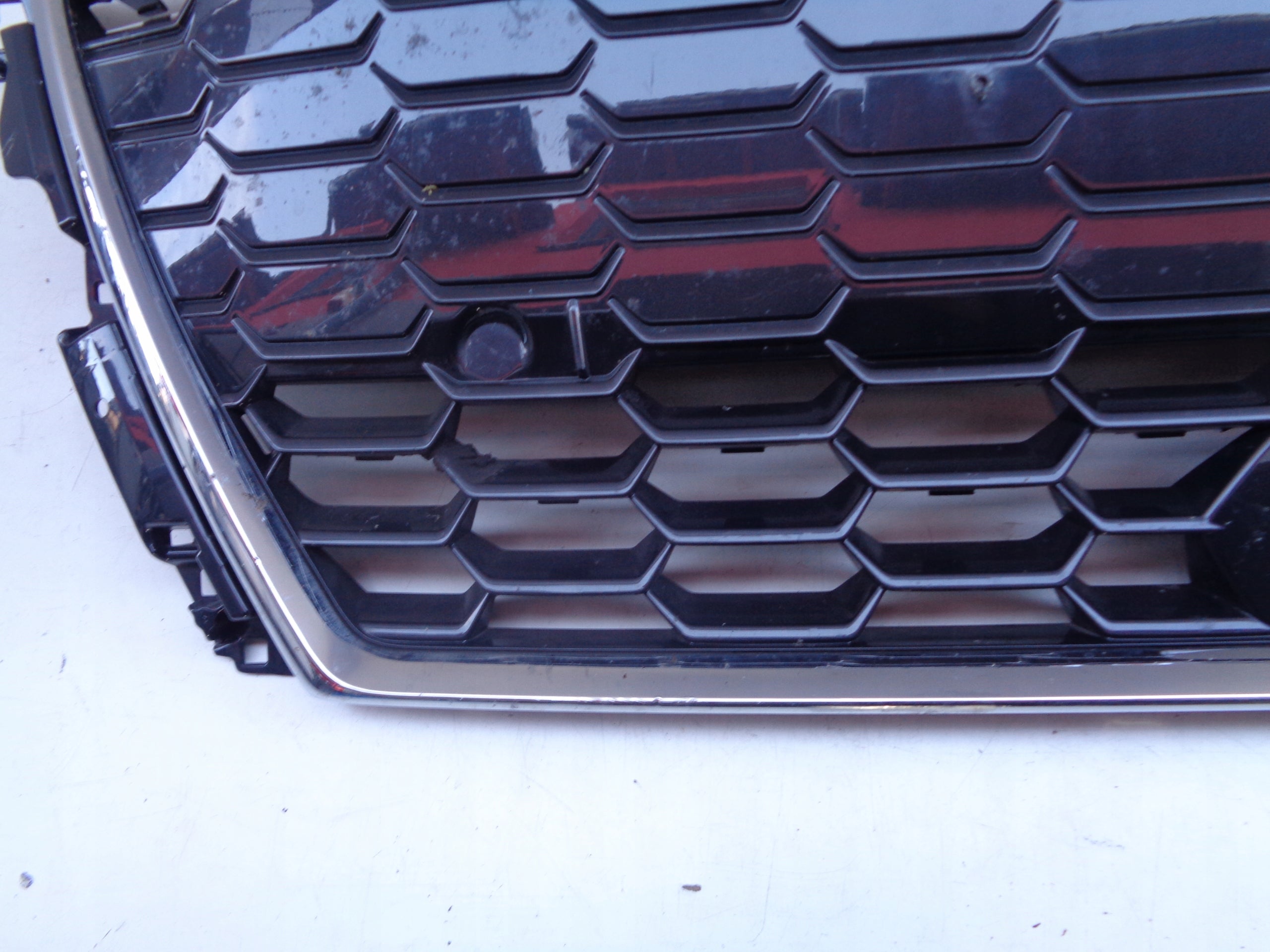 Kühlergrill Audi A3 8Y FRONTGRILL 8Y0853651A Kühlergitter