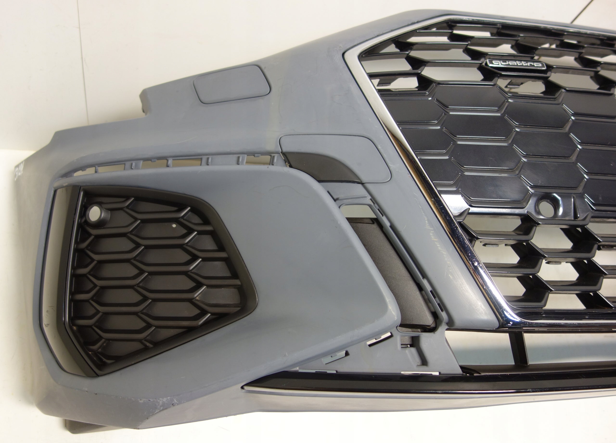 Kühlergrill Audi A3 FRONTGRILL 8Y0853651BP Kühlergitter