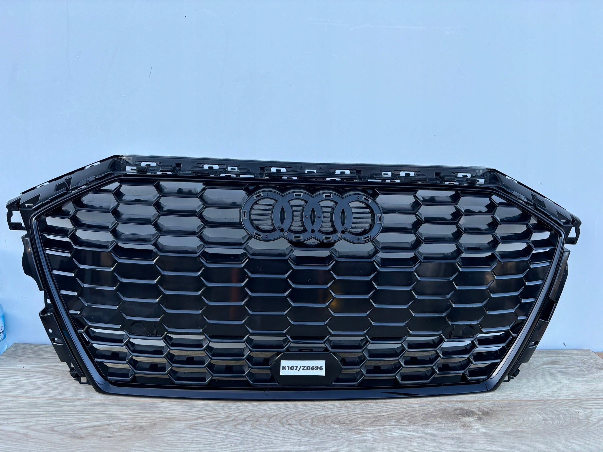 Kühlergrill Audi A3 8Y AM FRONTGRILL 8Y0853651B0 Kühlergitter