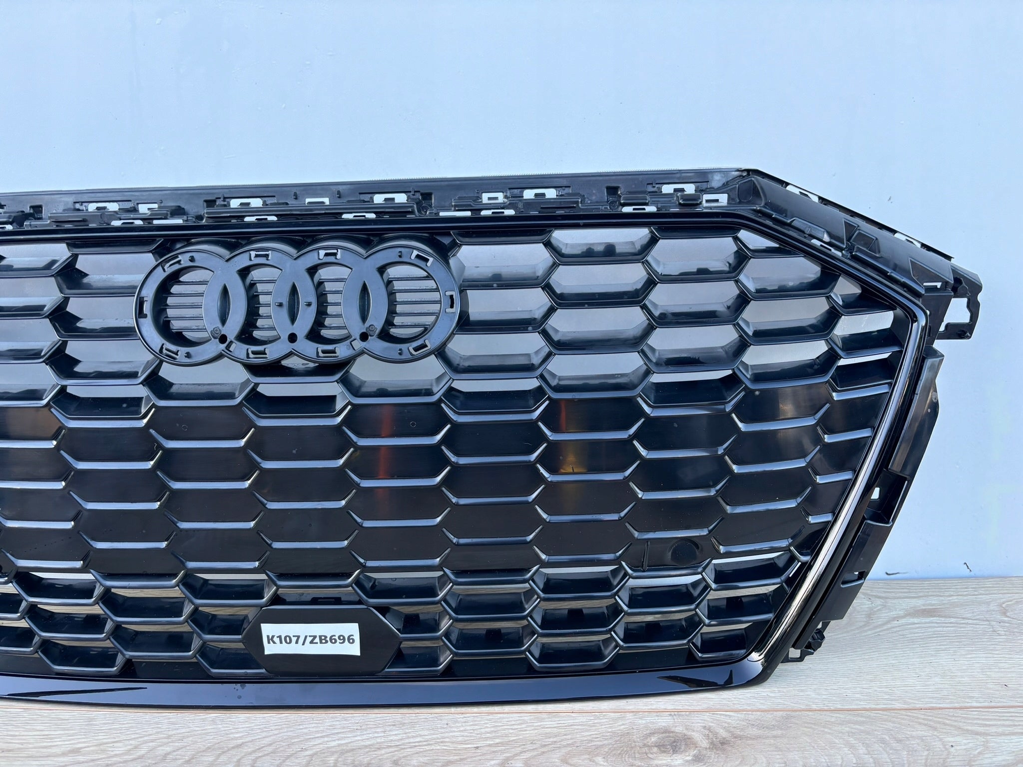 Kühlergrill Audi A3 8Y AM FRONTGRILL 8Y0853651B0 Kühlergitter