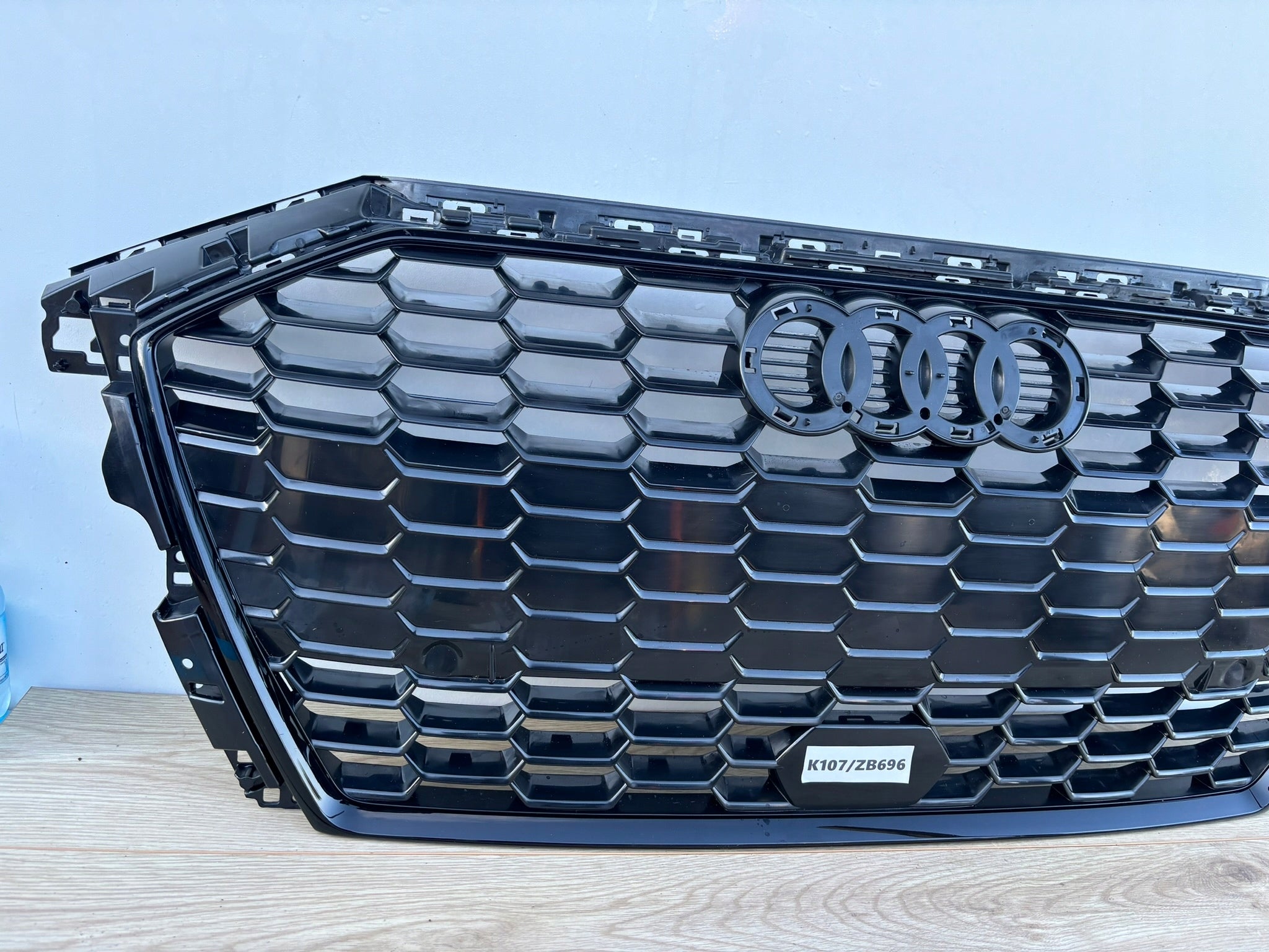 Kühlergrill Audi A3 8Y AM FRONTGRILL 8Y0853651B0 Kühlergitter