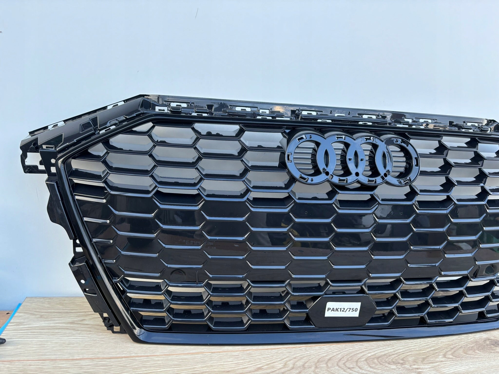 Kühlergrill Audi A3 8Y FRONTGRILL 8Y0853651BP Kühlergitter