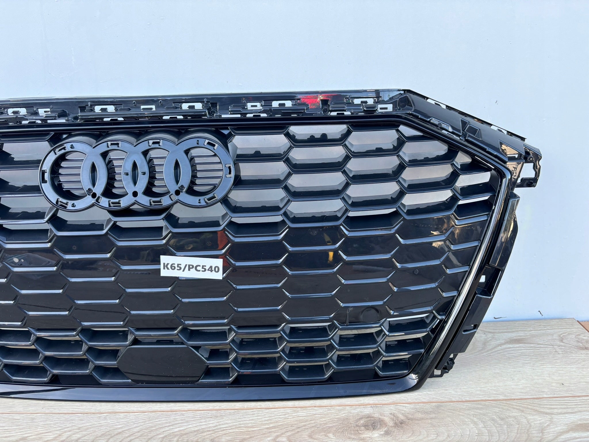 Kühlergrill Audi A3 8Y AM C5 FRONTGRILL 8Y0853651B0 Kühlergitter