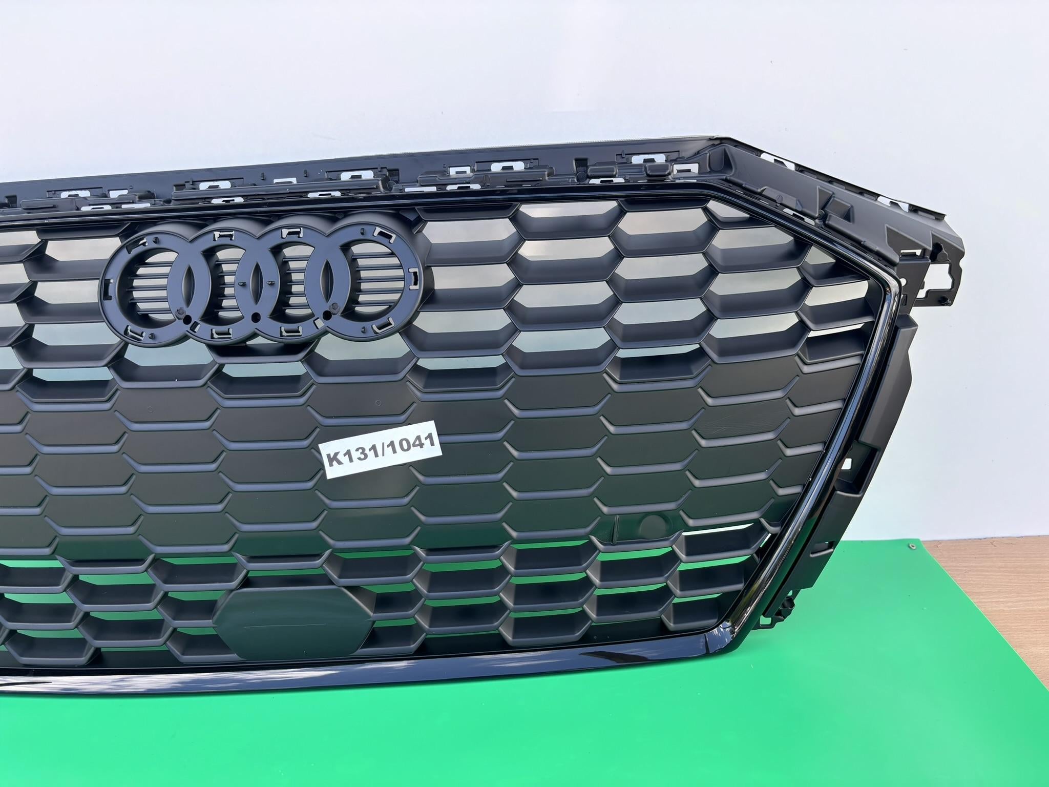 Kühlergrill Audi A3 8Y FRONTGRILL 8Y0853651BK Kühlergitter