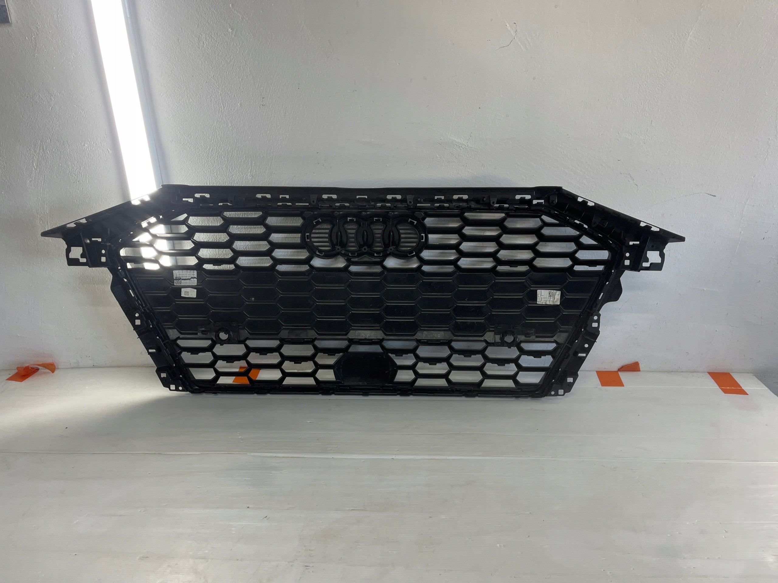 Kühlergrill Audi A3 8Y FRONTGRILL 8Y0853651B Kühlergitter