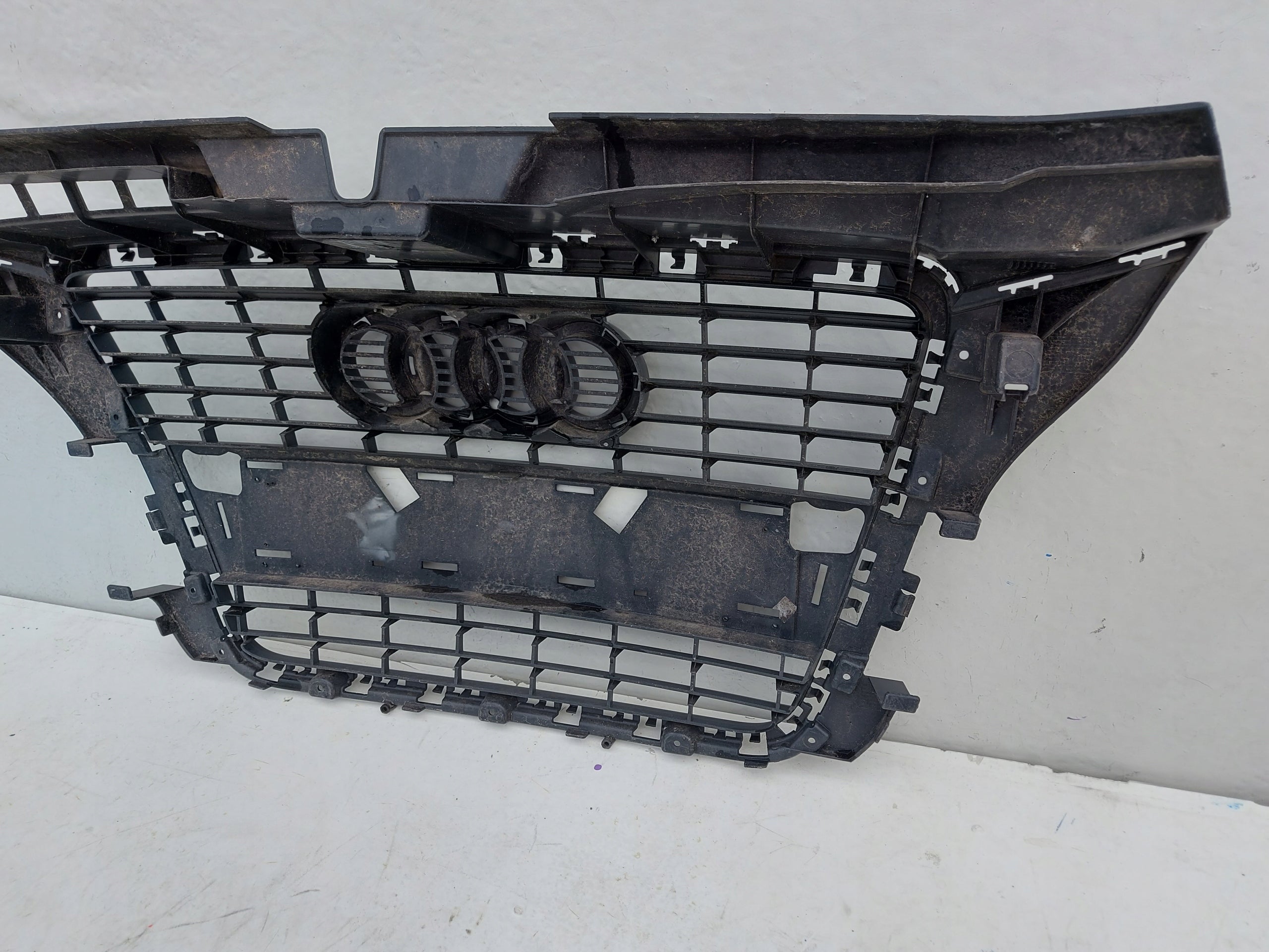 Kühlergrill Audi A3 8P FRONTGRILL 8p0853651hk Kühlergitter