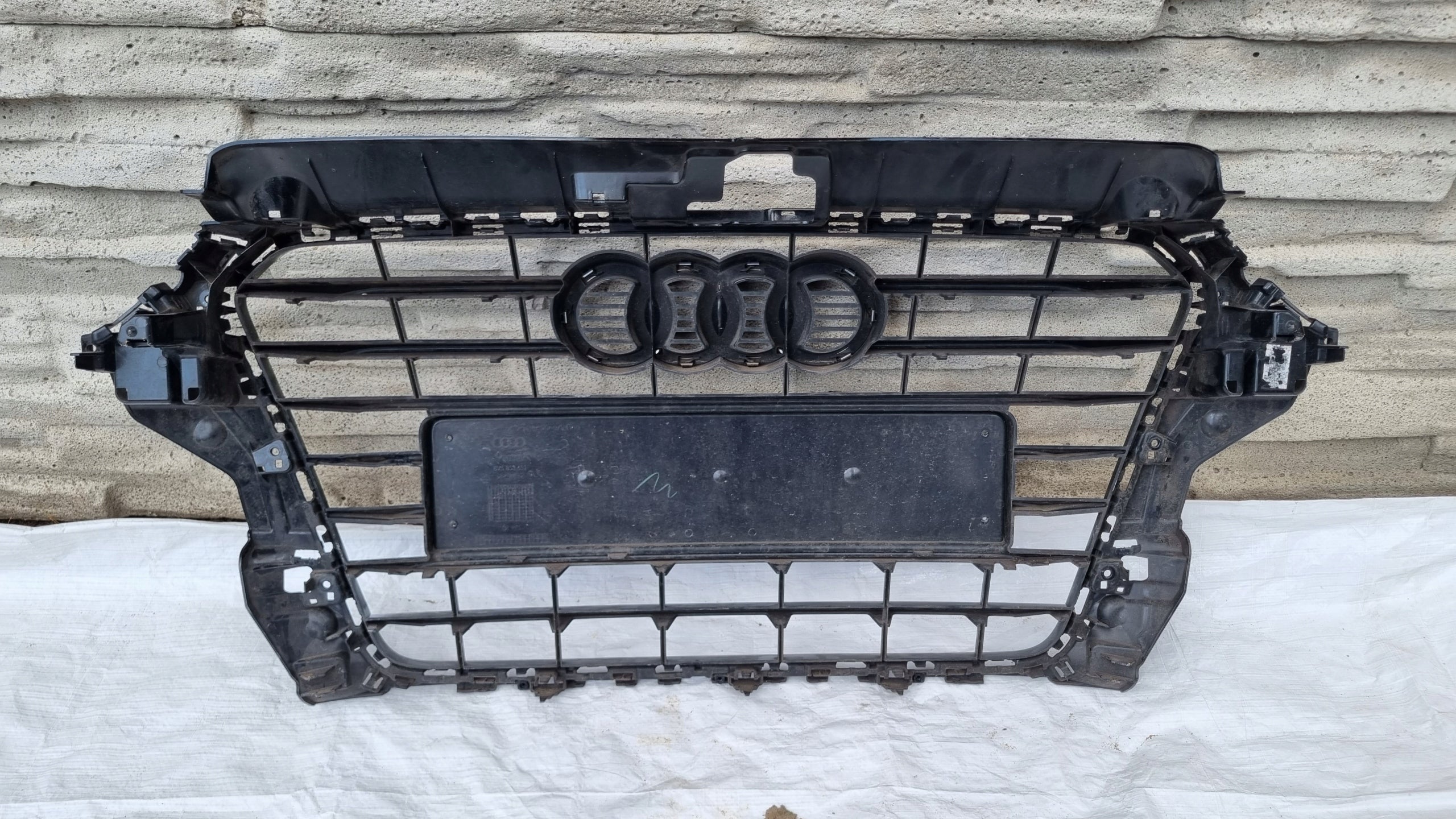 Kühlergrill Audi A3 8V5 FRONTGRILL 8V5853651 Kühlergitter