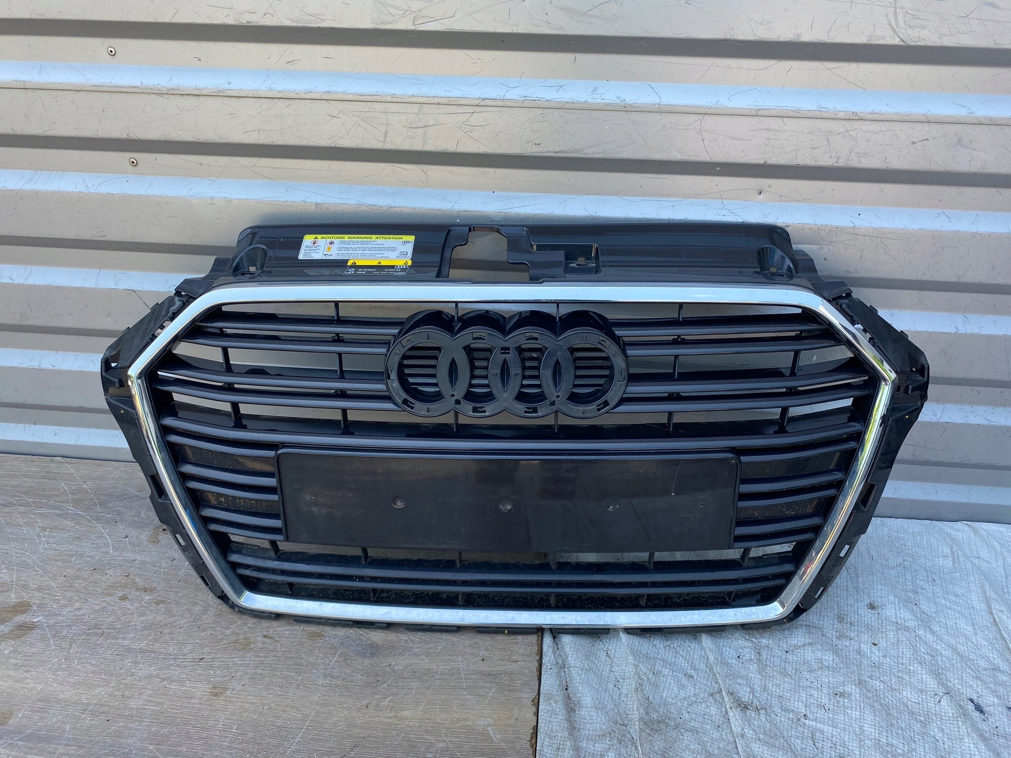  Kühlergrill Audi A3 8V FRONTGRILL 8V3853651AA Kühlergitter product image