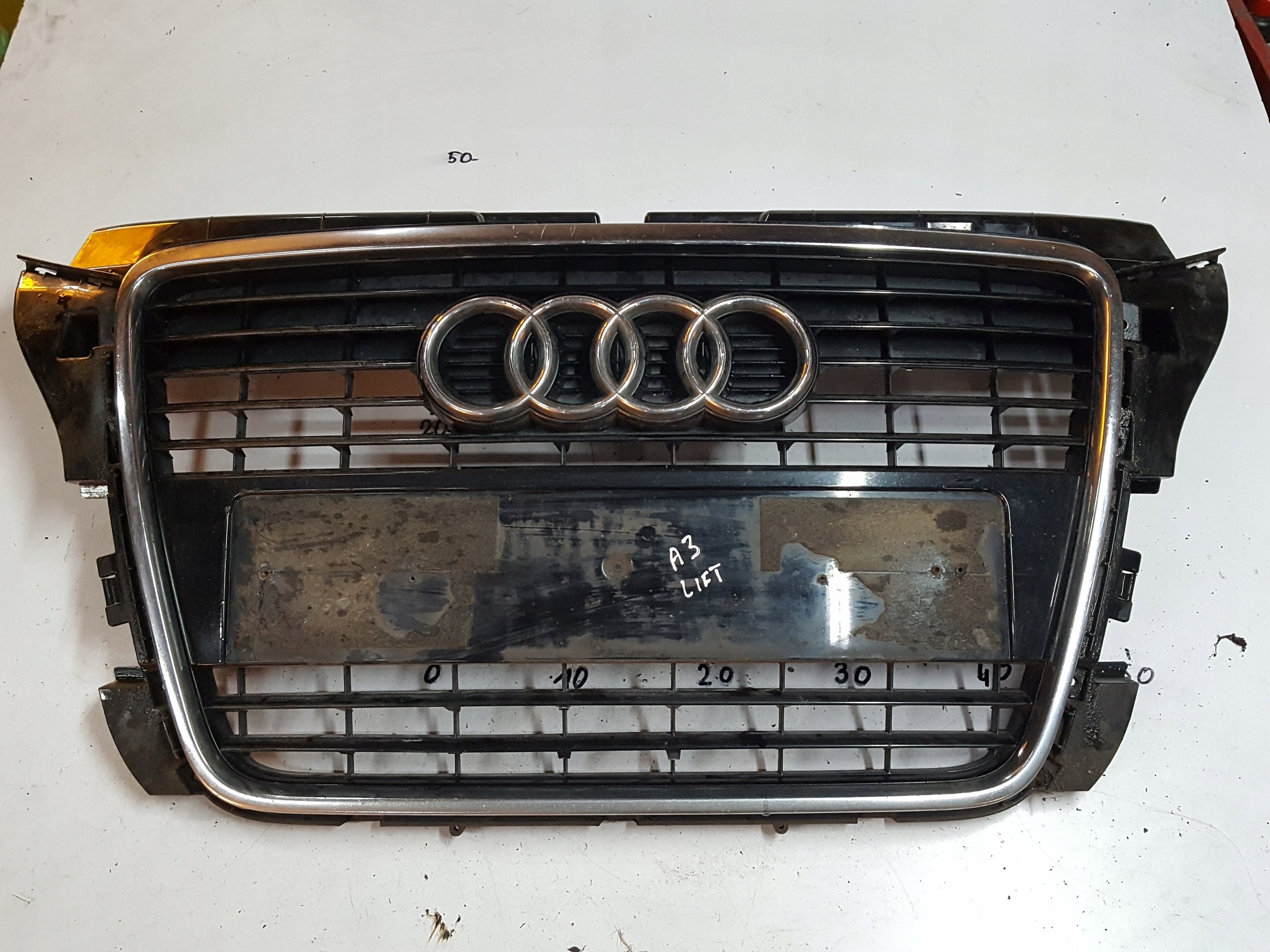  Kühlergrill Audi A3 8P FRONTGRILL 8P0853037 Kühlergitter product image