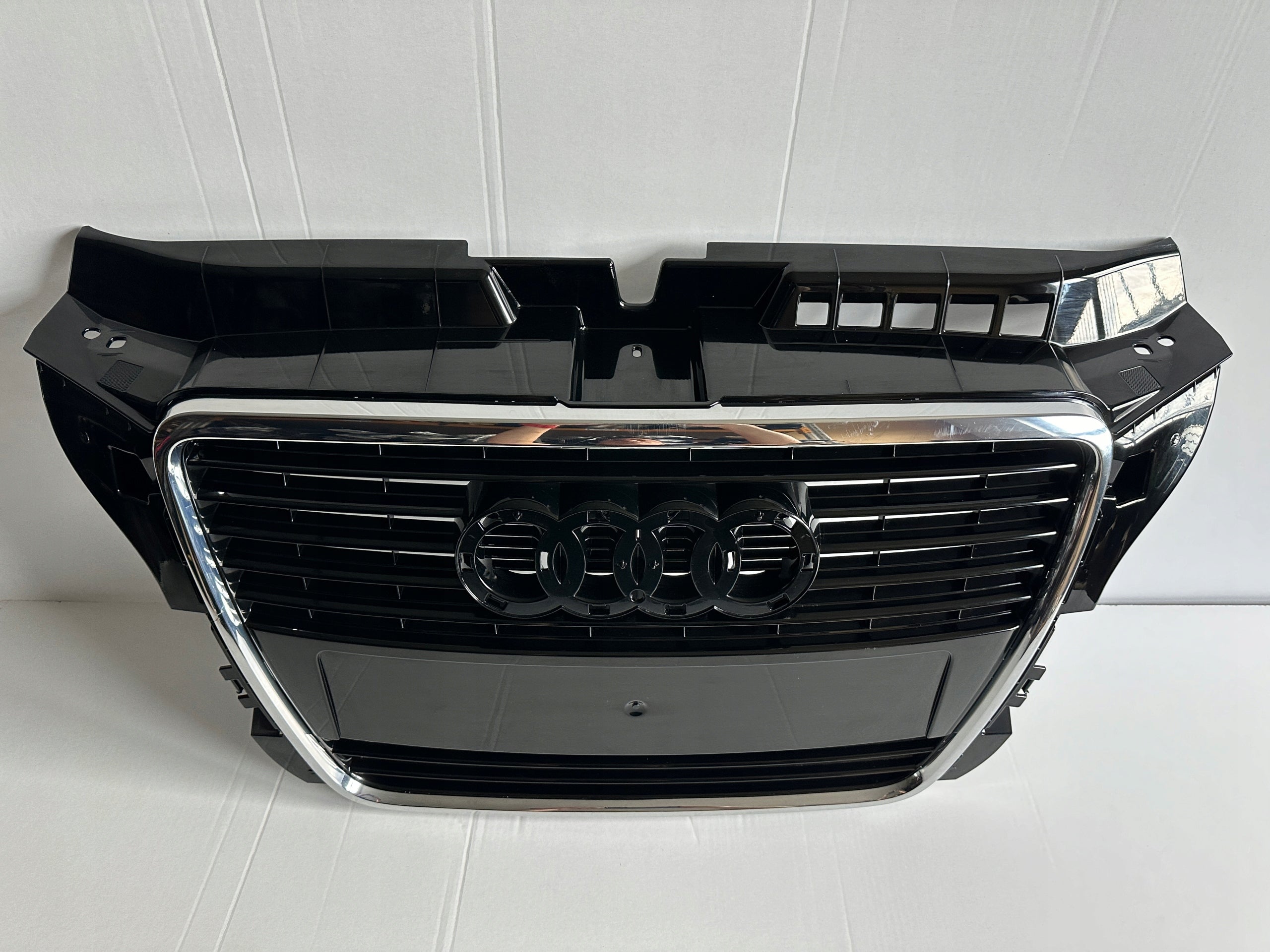 Kühlergrill Audi A3 8P0 FRONTGRILL 8P0853651MA Kühlergitter