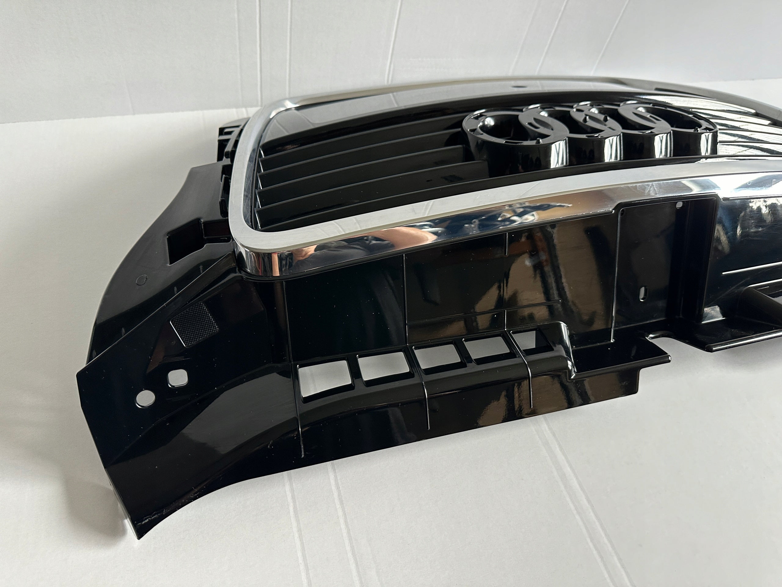 Kühlergrill Audi A3 8P0 FRONTGRILL 8P0853651MA Kühlergitter