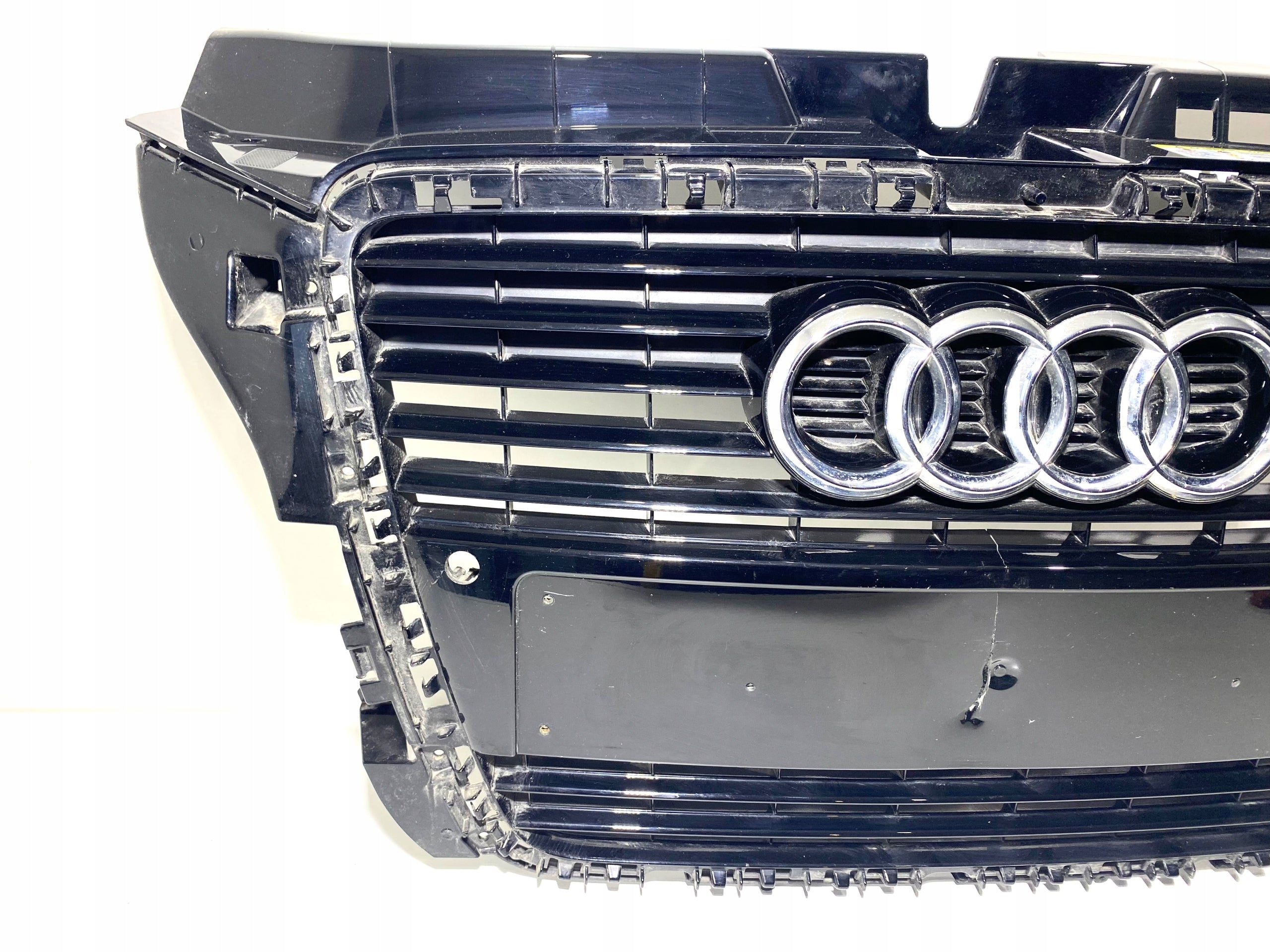 Kühlergrill Audi A3 8P0 FRONTGRILL 8P0853651M8 Kühlergitter