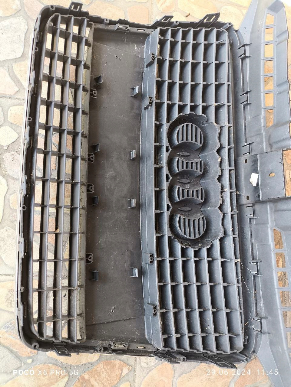 Kühlergrill Audi A3 8P FRONTGRILL 8P4853651R8 Kühlergitter