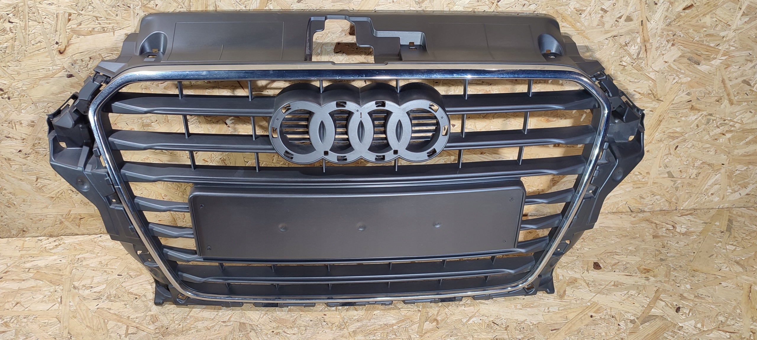 Kühlergrill Audi A3 8V FRONTGRILL 8V3853651 Kühlergitter