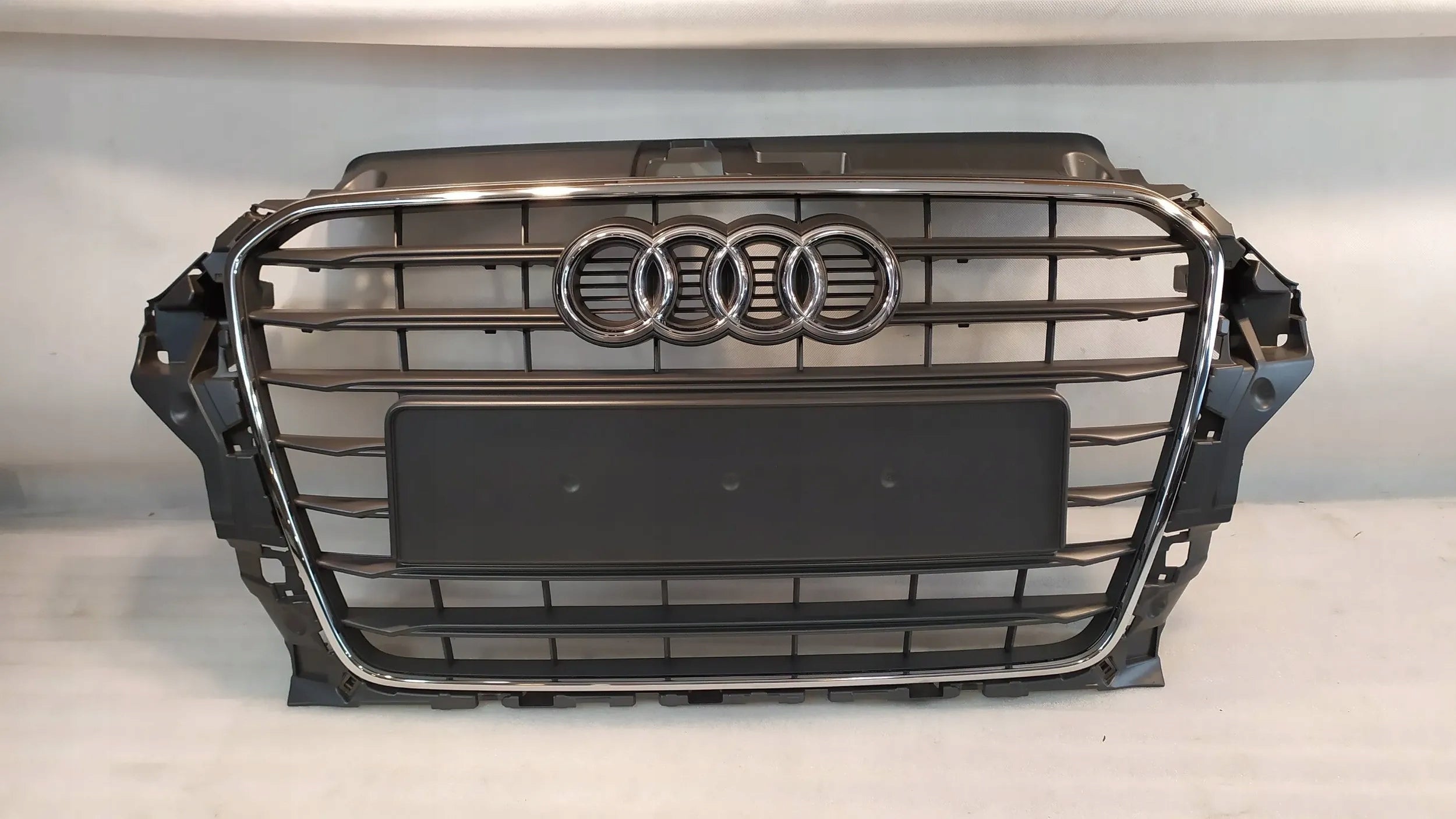 Kühlergrill Audi A3 8V FRONTGRILL 8V58536518V Kühlergitter