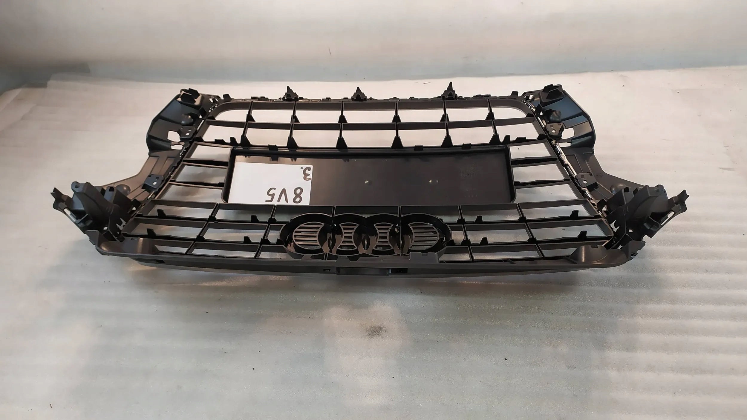 Kühlergrill Audi A3 8V FRONTGRILL 8V58536518V Kühlergitter