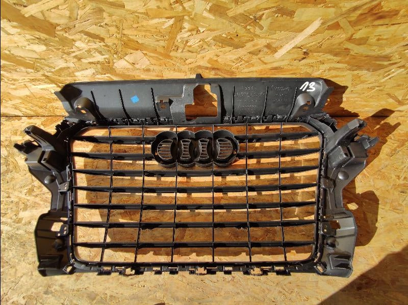 Kühlergrill Audi A3 FRONTGRILL 8V5853651BA Kühlergitter