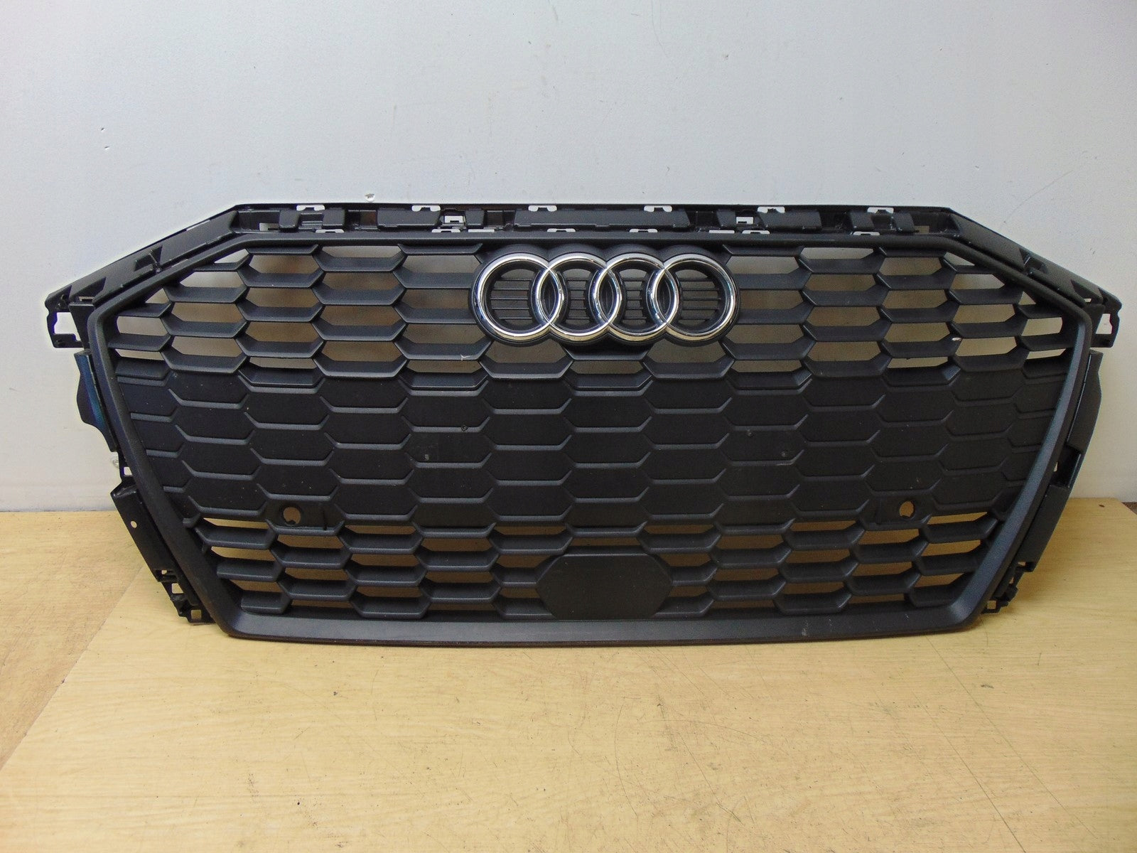  Radiator grille Audi A3 8Y FRONT GRILL 8Y0853651ST Radiator grille  product image