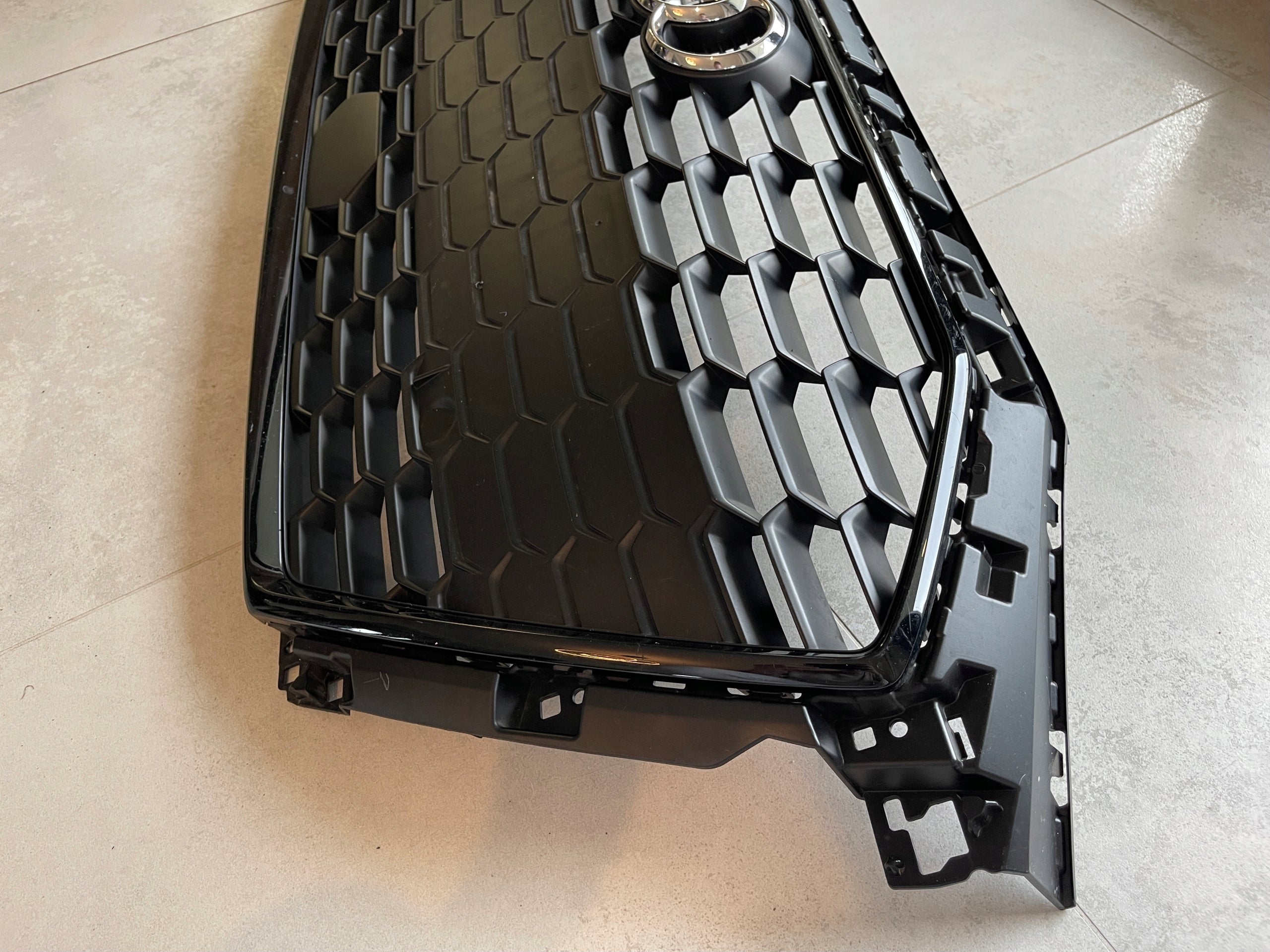 Kühlergrill Audi A3 8Y FRONTGRILL 8Y0853651A Kühlergitter