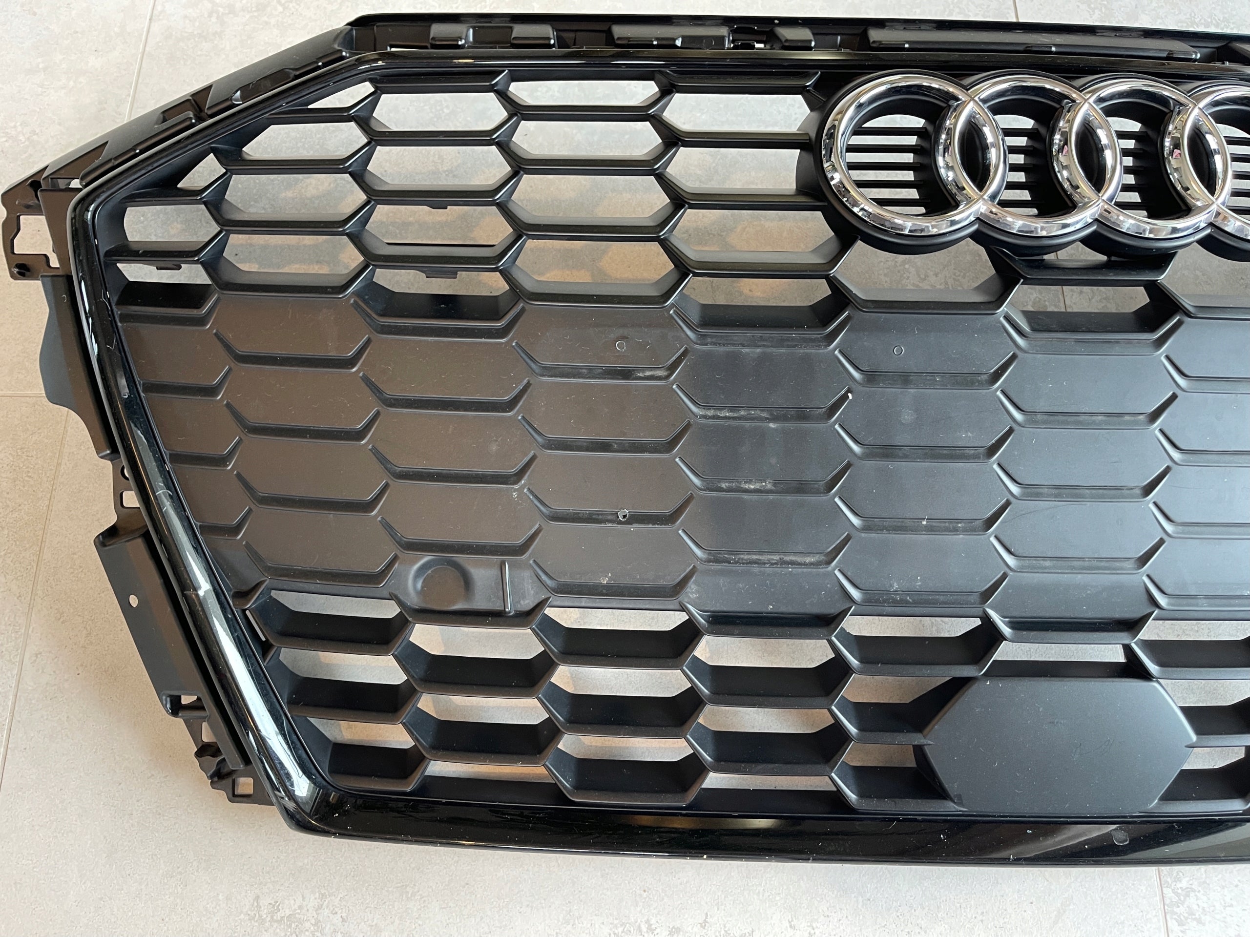 Kühlergrill Audi A3 8Y FRONTGRILL 8Y0853651A Kühlergitter