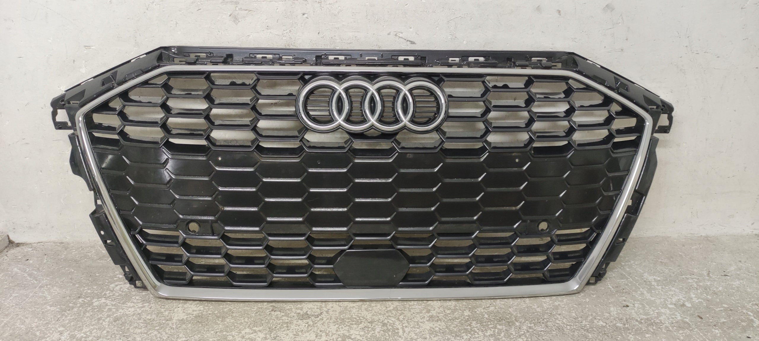  Kühlergrill Audi A3 8Y0 FRONTGRILL 8Y0853651BA Kühlergitter product image