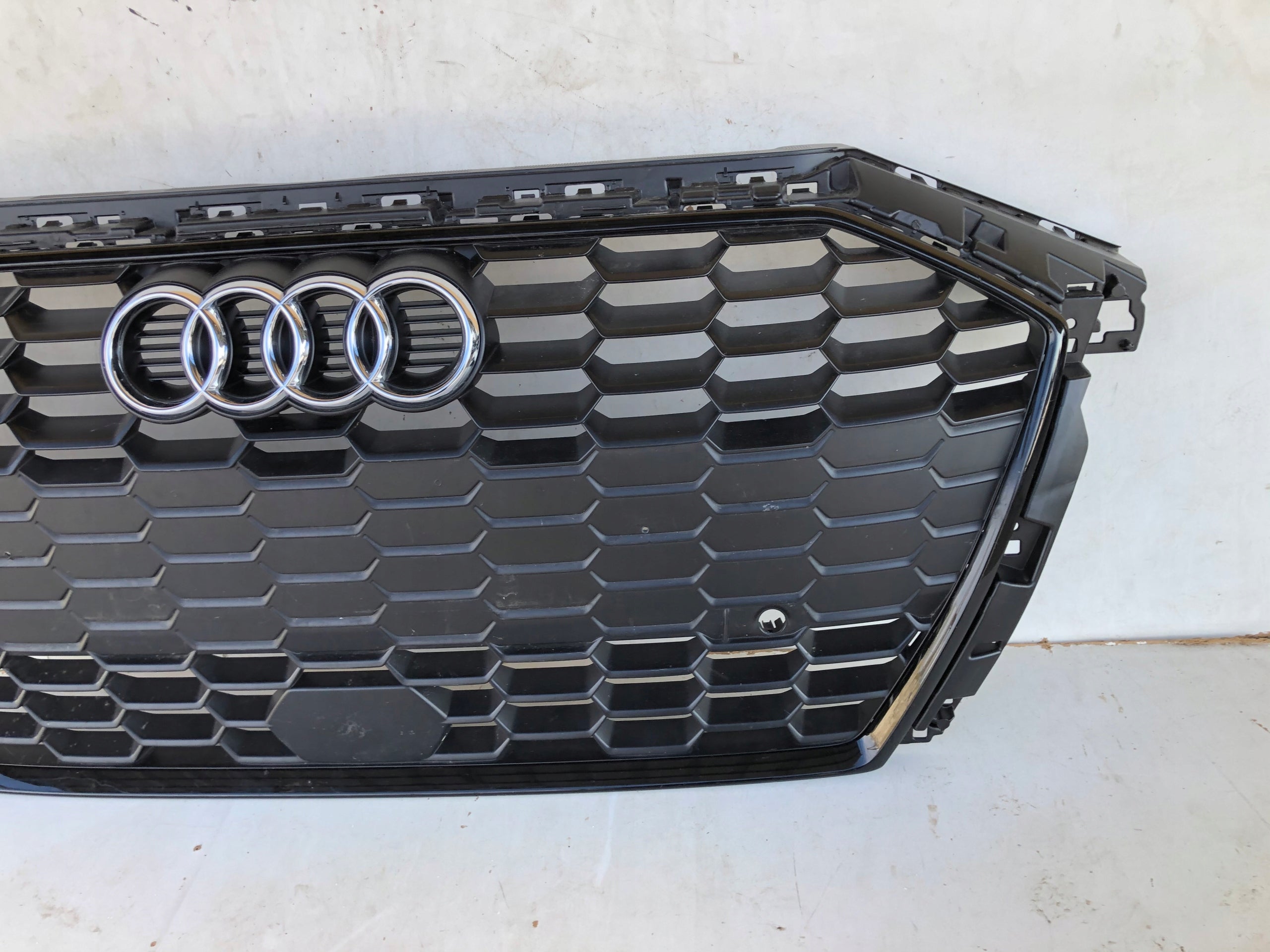 Kühlergrill Audi A3 8Y FRONTGRILL 8Y0853651Ba Kühlergitter