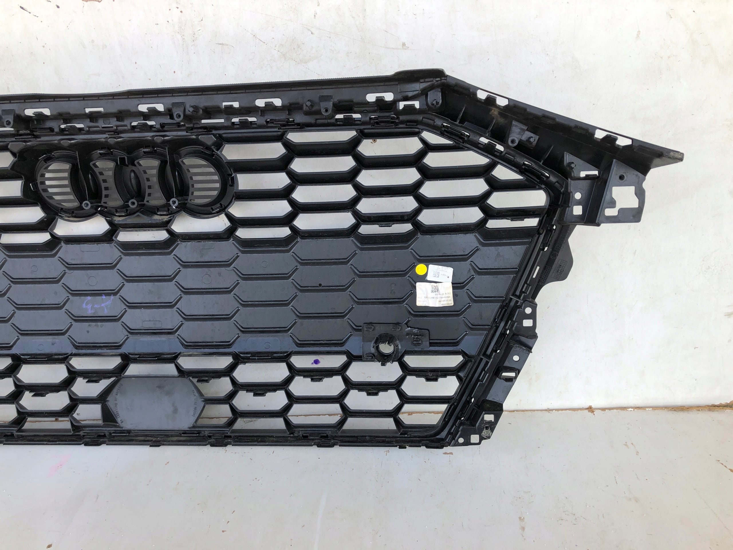 Kühlergrill Audi A3 8Y FRONTGRILL 8Y0853651Ba Kühlergitter