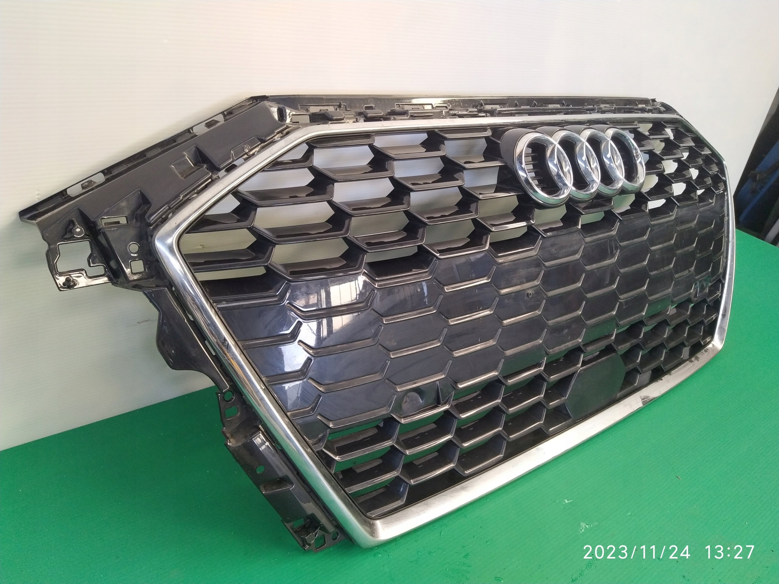 Kühlergrill Audi A3 8Y FRONTGRILL 8Y0853651AT Kühlergitter