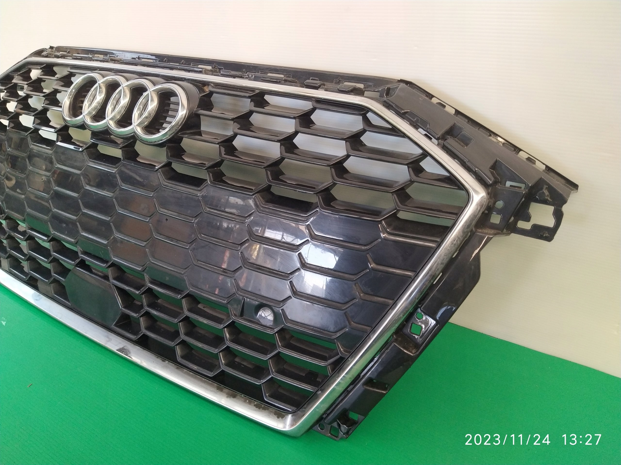 Kühlergrill Audi A3 8Y FRONTGRILL 8Y0853651AT Kühlergitter