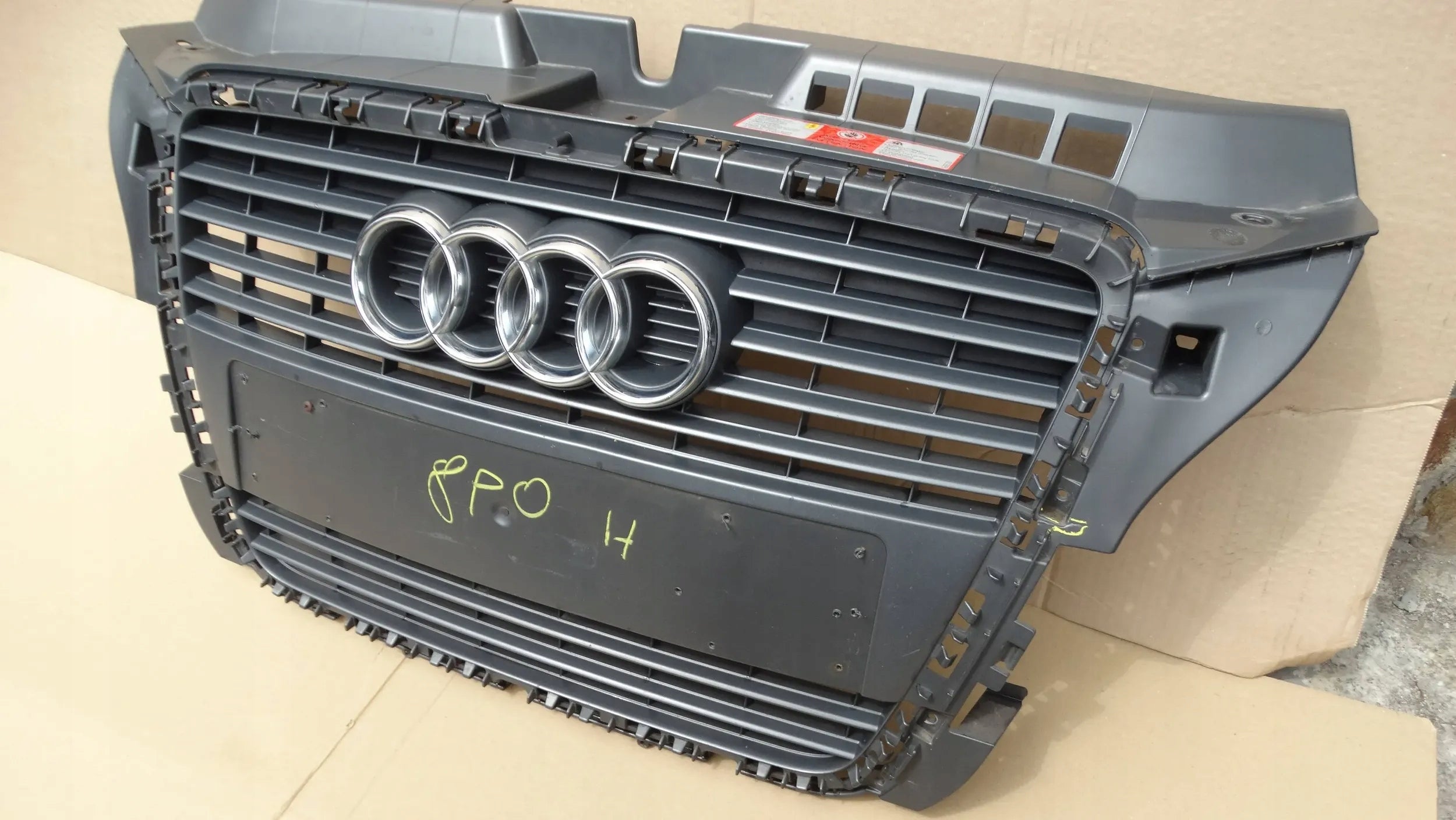 Kühlergrill Audi A3 FRONTGRILL 8P0853651HA Kühlergitter