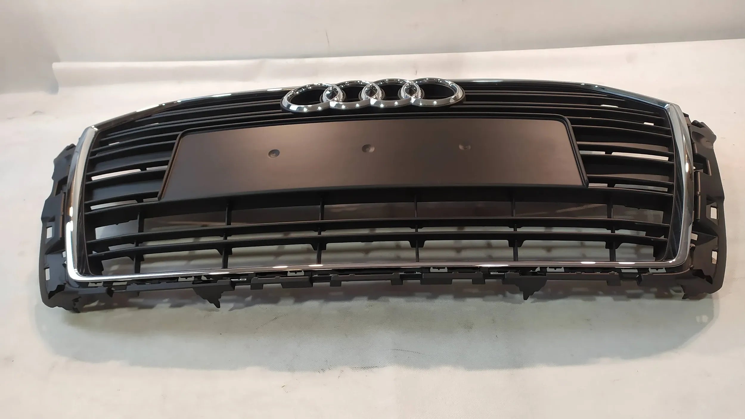 Kühlergrill Audi A3 8V FRONTGRILL 8V3853651AA Kühlergitter