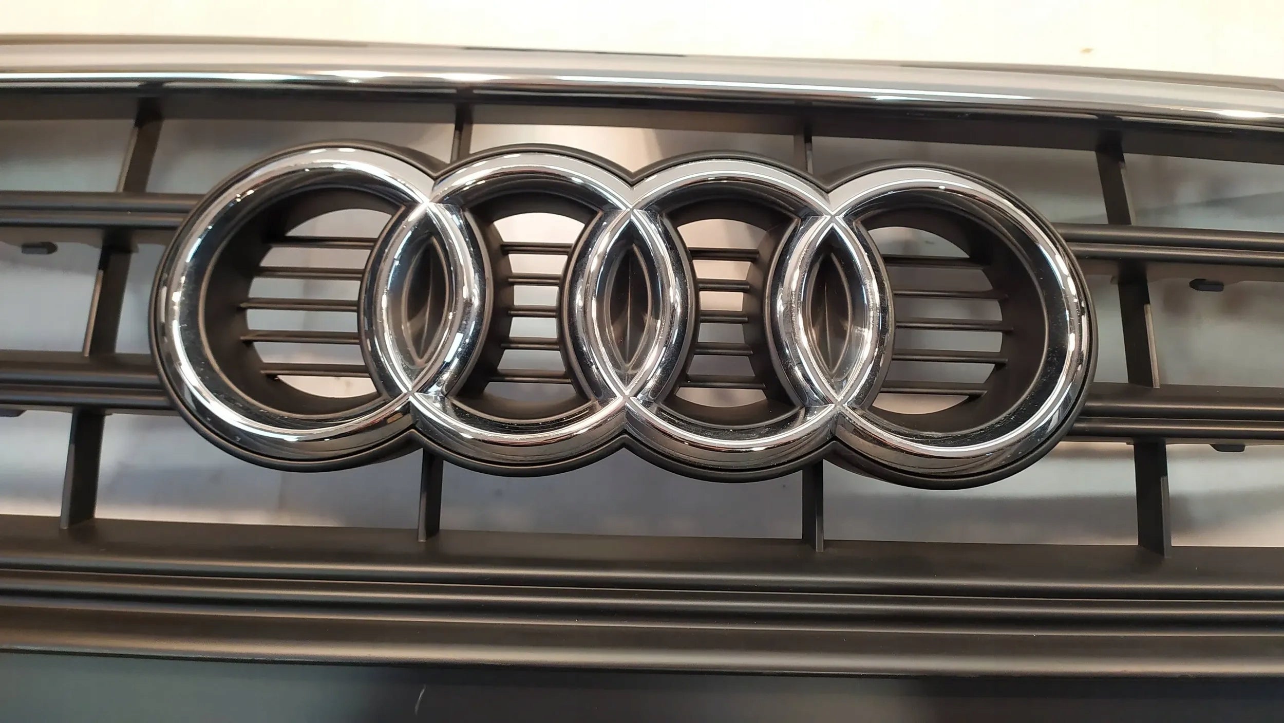 Kühlergrill Audi A3 8V5 FRONTGRILL 8V5853651A8 Kühlergitter