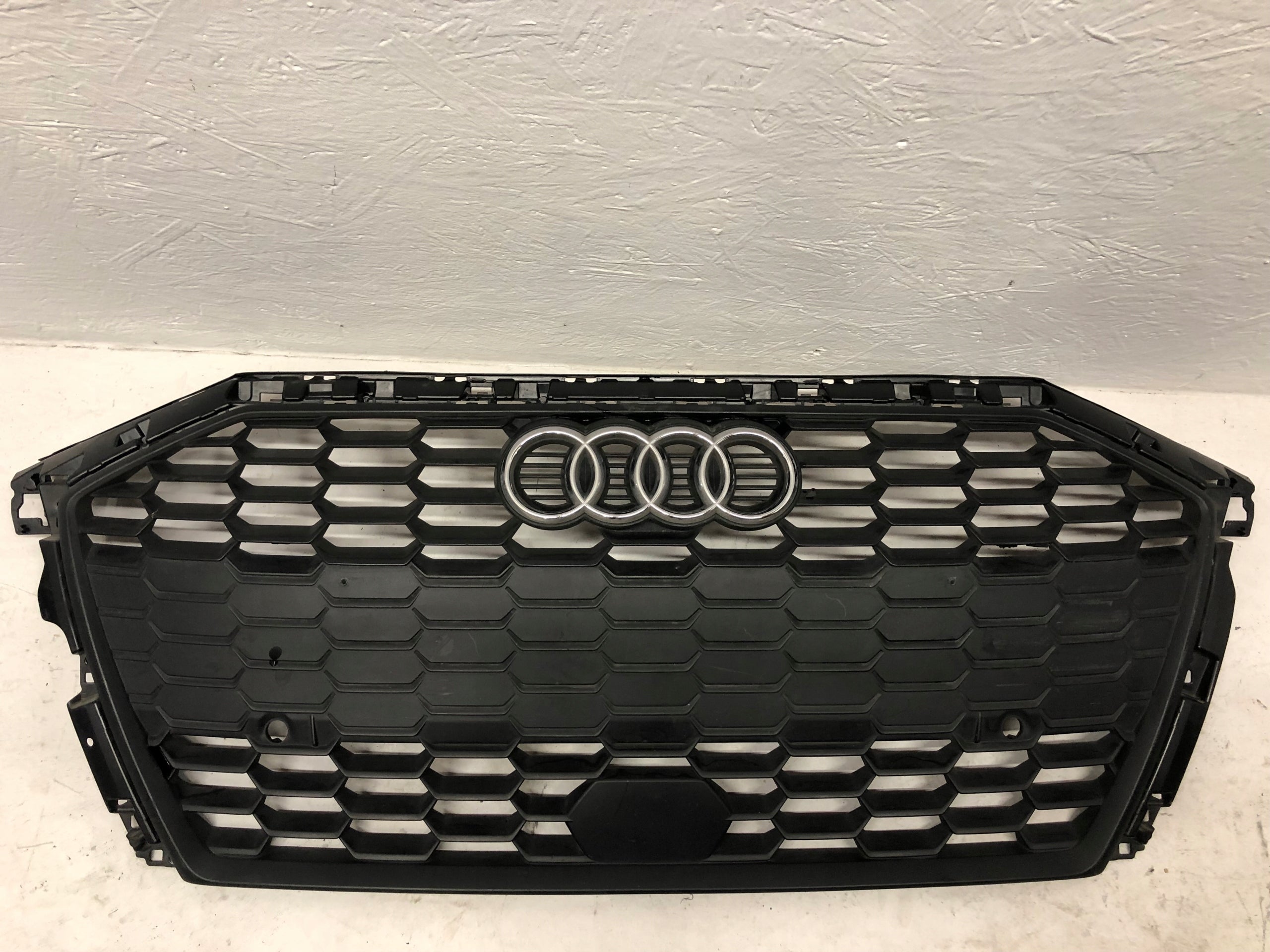  Radiator grille Audi A3 8Y FRONT GRILL 8Y0853651A Radiator grille  product image