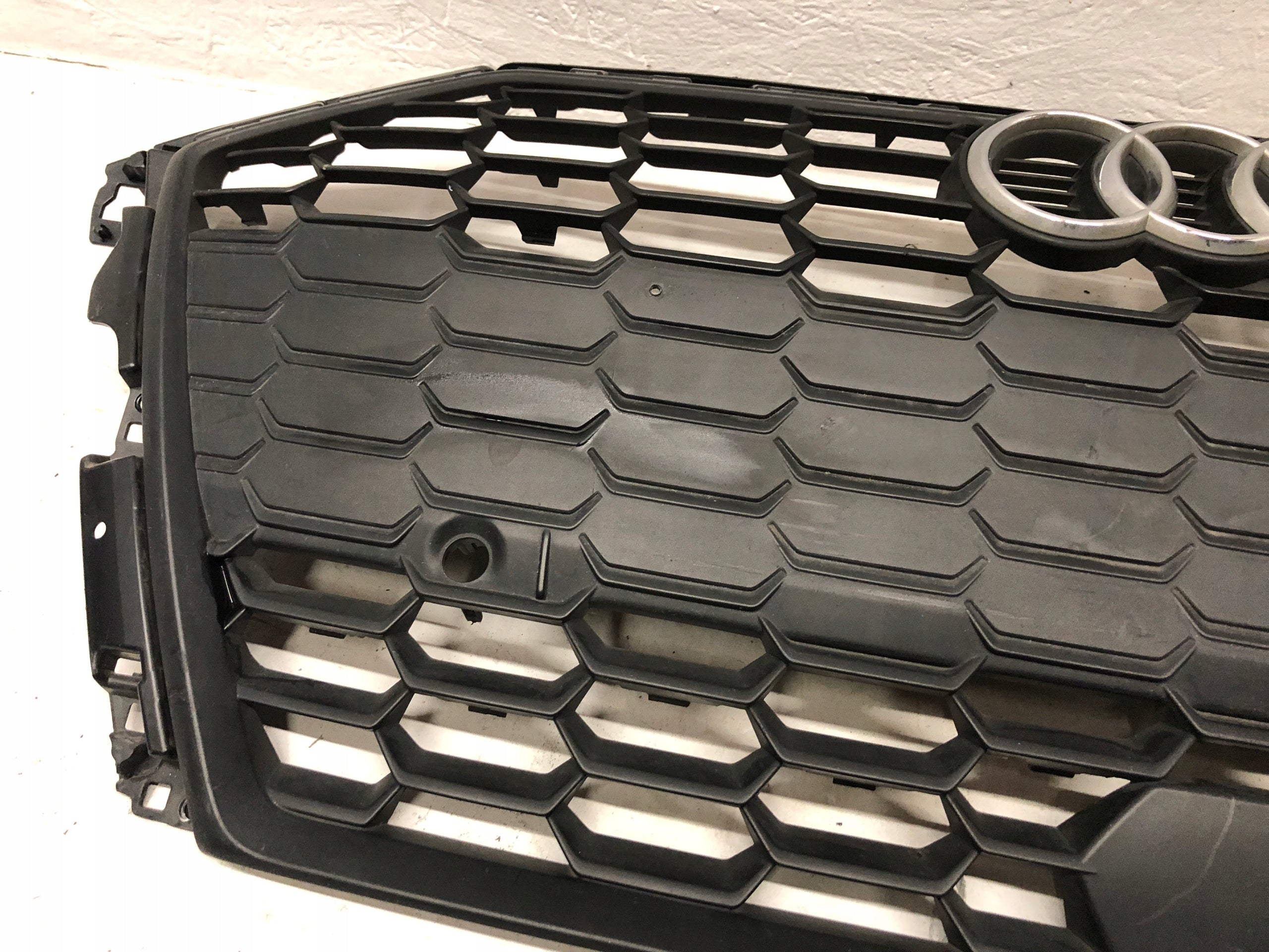 Kühlergrill Audi A3 8Y FRONTGRILL 8Y0853651A Kühlergitter