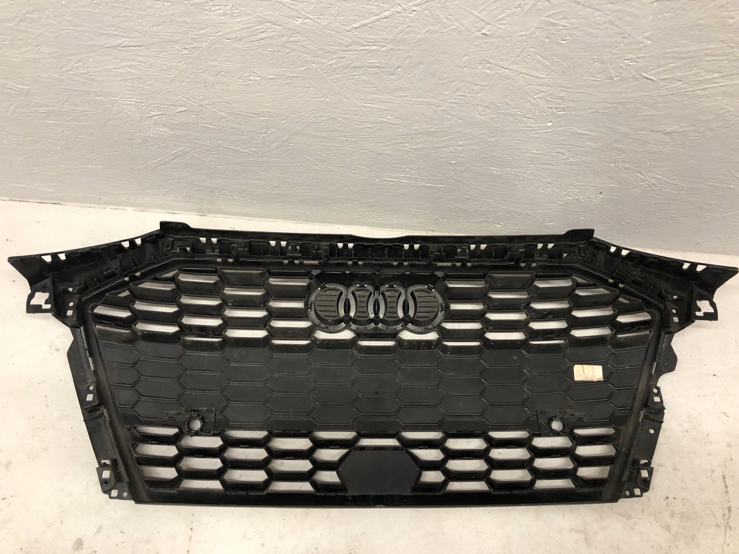 Kühlergrill Audi A3 8Y FRONTGRILL 8Y0853651A Kühlergitter