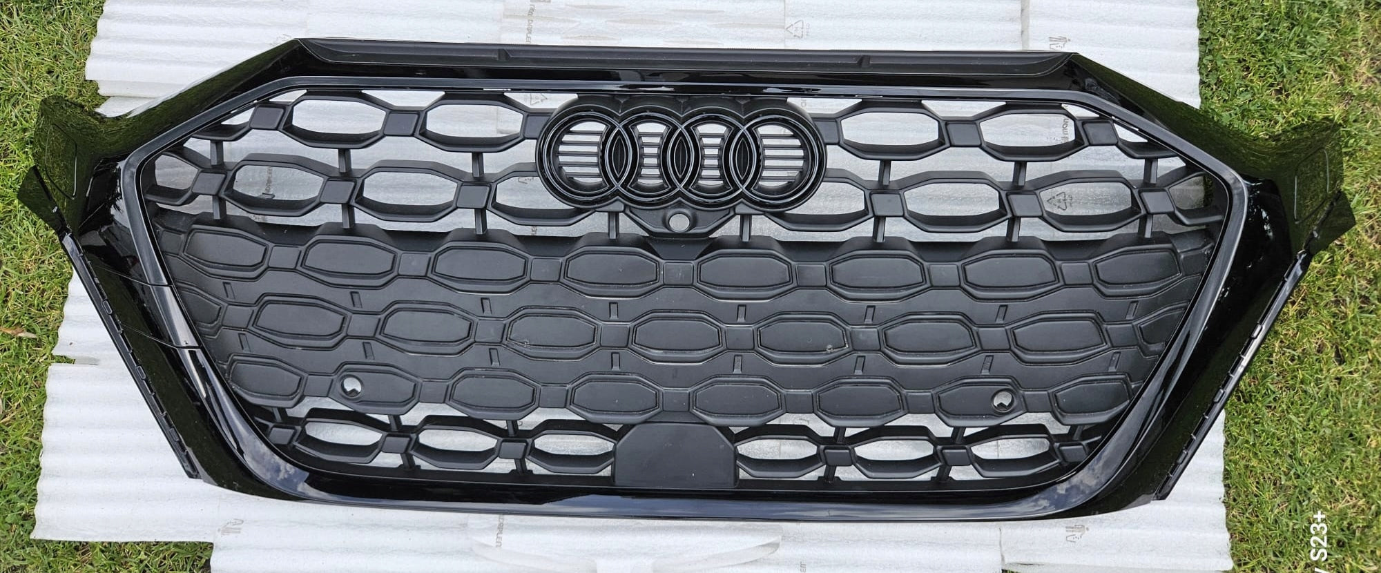 Kühlergrill Audi RS3 A3 8Y FRONTGRILL 8Y0853651H Kühlergitter