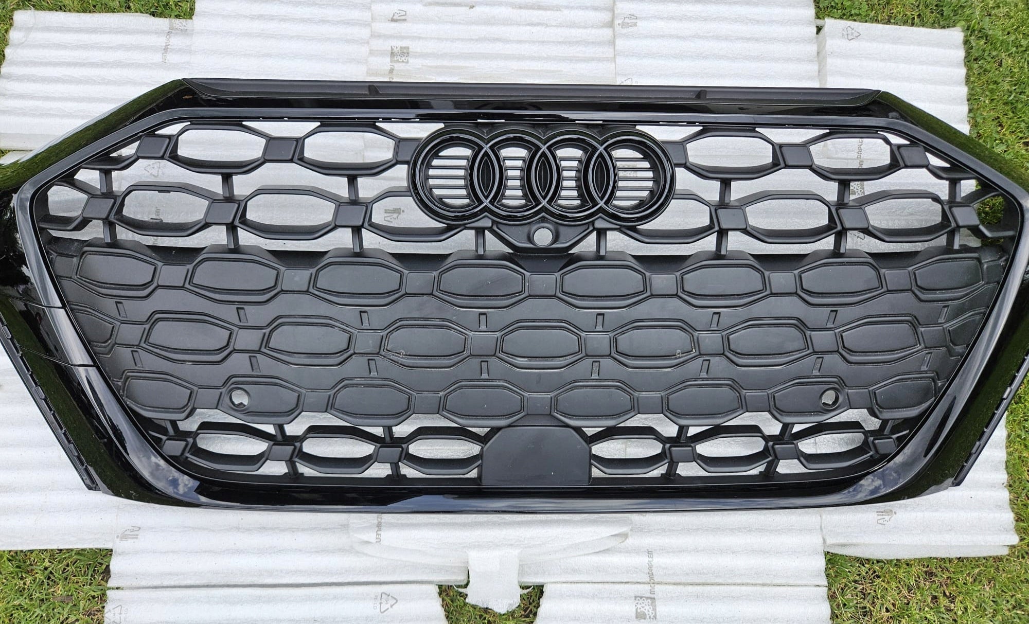 Kühlergrill Audi RS3 A3 8Y FRONTGRILL 8Y0853651H Kühlergitter