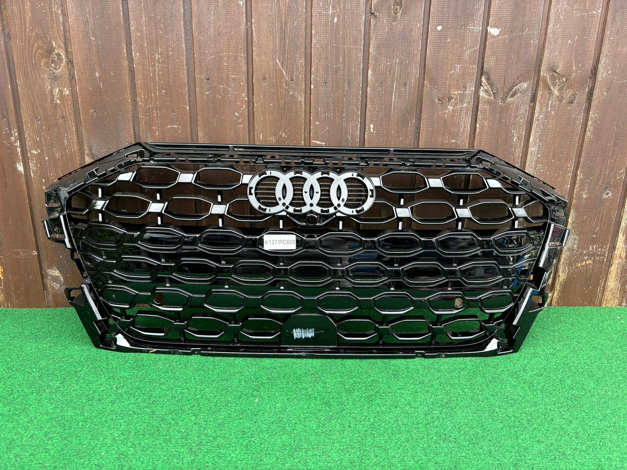  Kühlergrill Audi C6 A3 RS3 FRONTGRILL 8Y0853651HK Kühlergitter product image